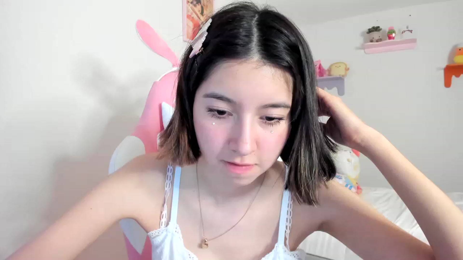 Gallery image thumbnail from Cherrycute666's myfreecams stream on, 04/23/2023, 06:57 image 4 of 20