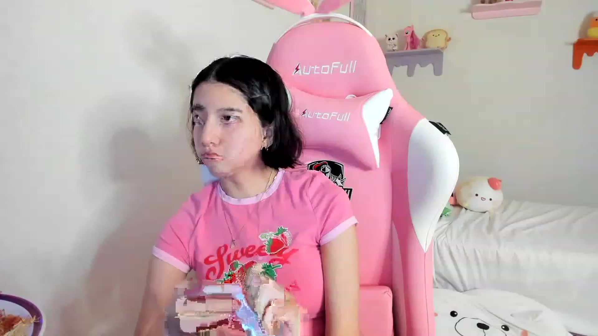 Gallery image thumbnail from Cherrycute666's myfreecams stream on, 04/23/2023, 11:57 image 20 of 20