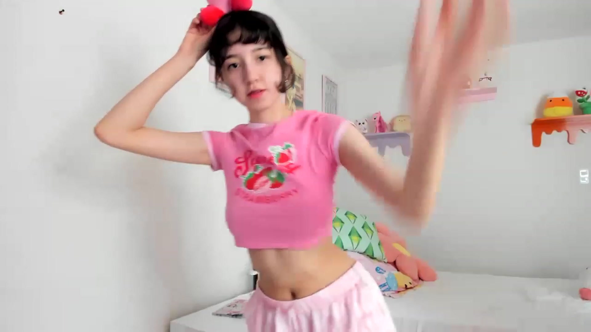 Gallery image thumbnail from Cherrycute666's myfreecams stream on, 04/23/2023, 21:28 image 19 of 20