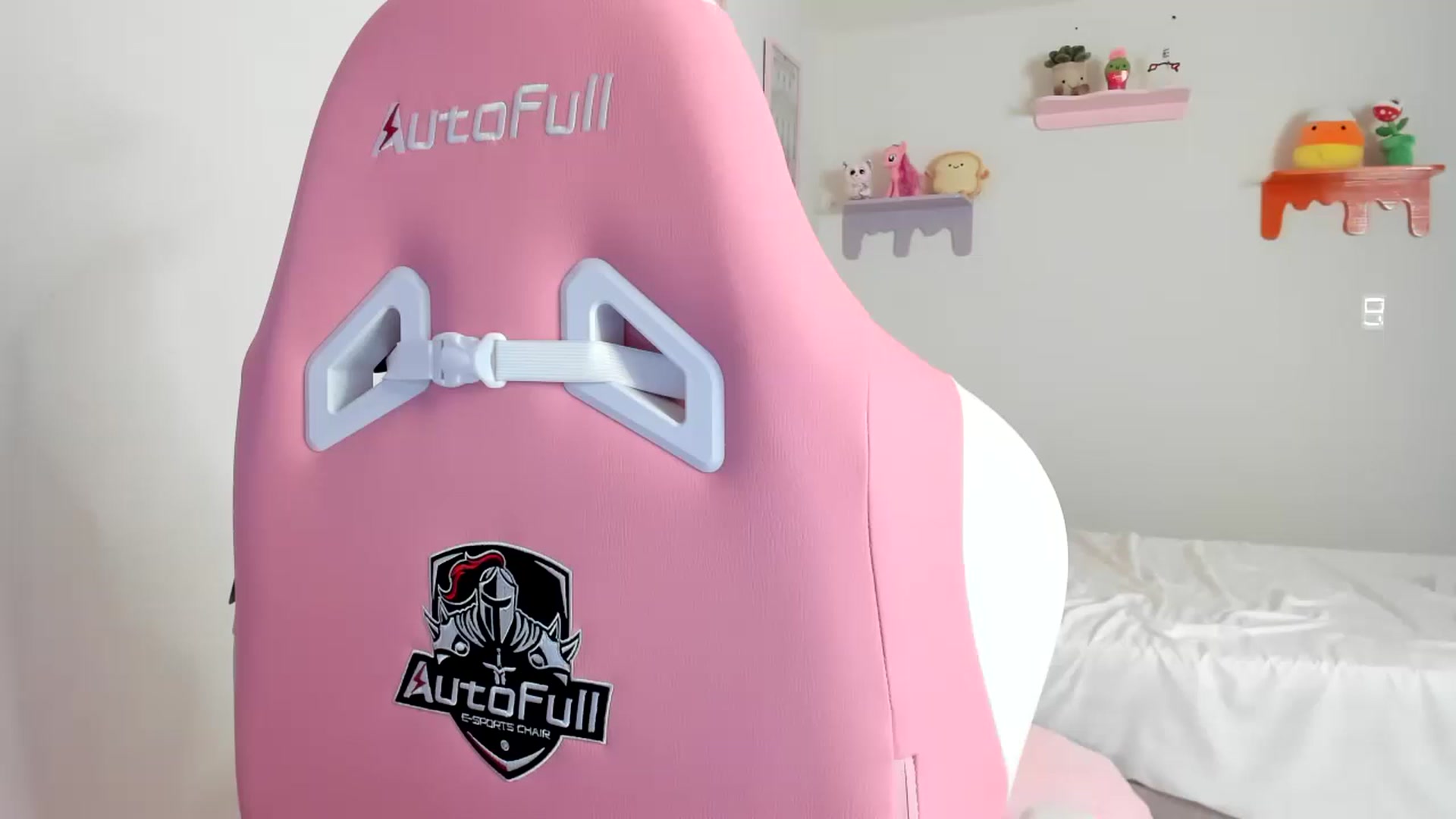 Gallery image thumbnail from Cherrycute666's myfreecams stream on, 04/24/2023, 20:06 image 19 of 20