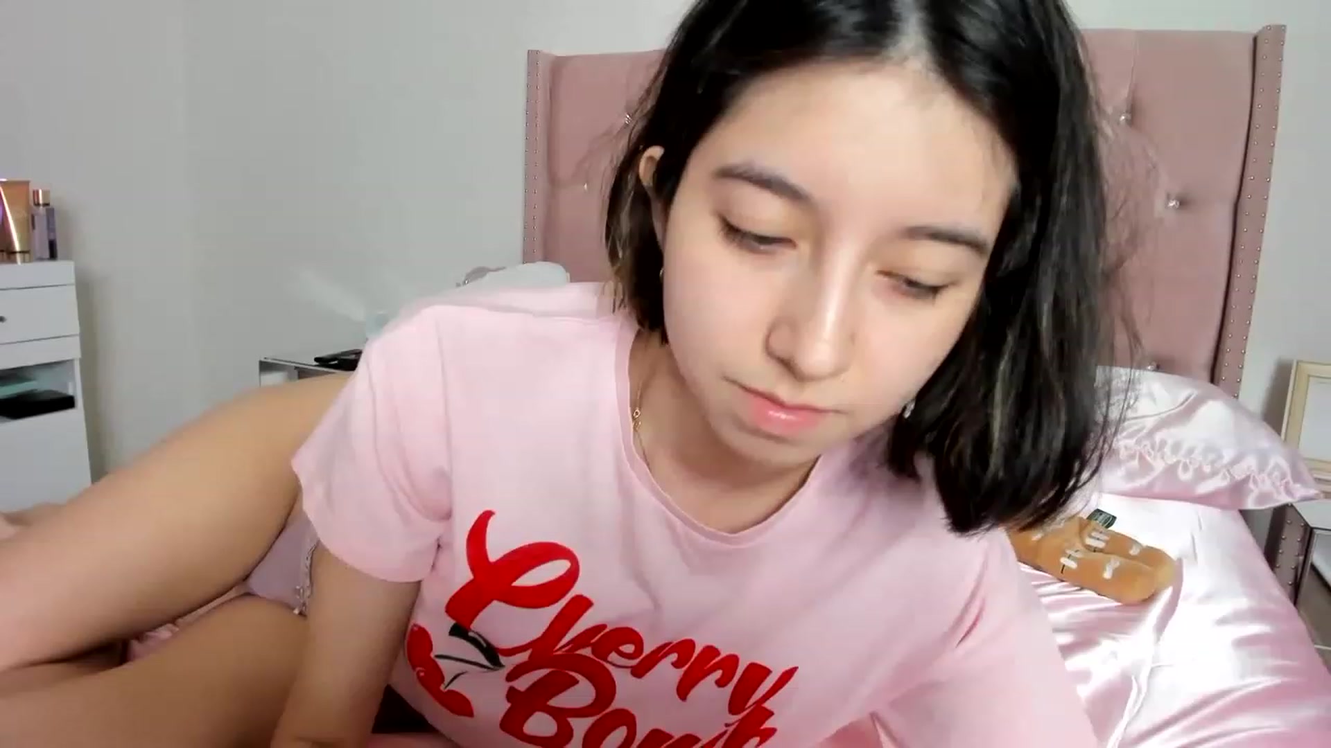 Gallery image thumbnail from Cherrycute666's myfreecams stream on, 04/26/2023, 03:18 image 18 of 20
