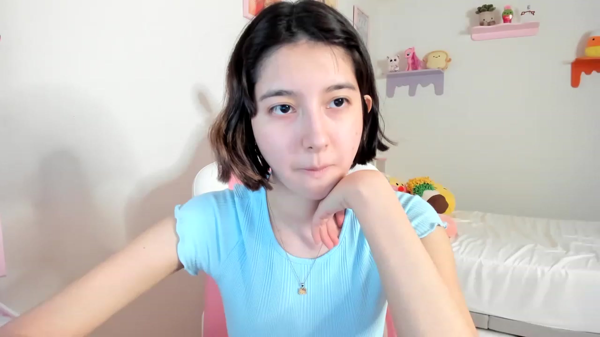 Gallery image thumbnail from Cherrycute666's myfreecams stream on, 04/26/2023, 03:18 image 4 of 20