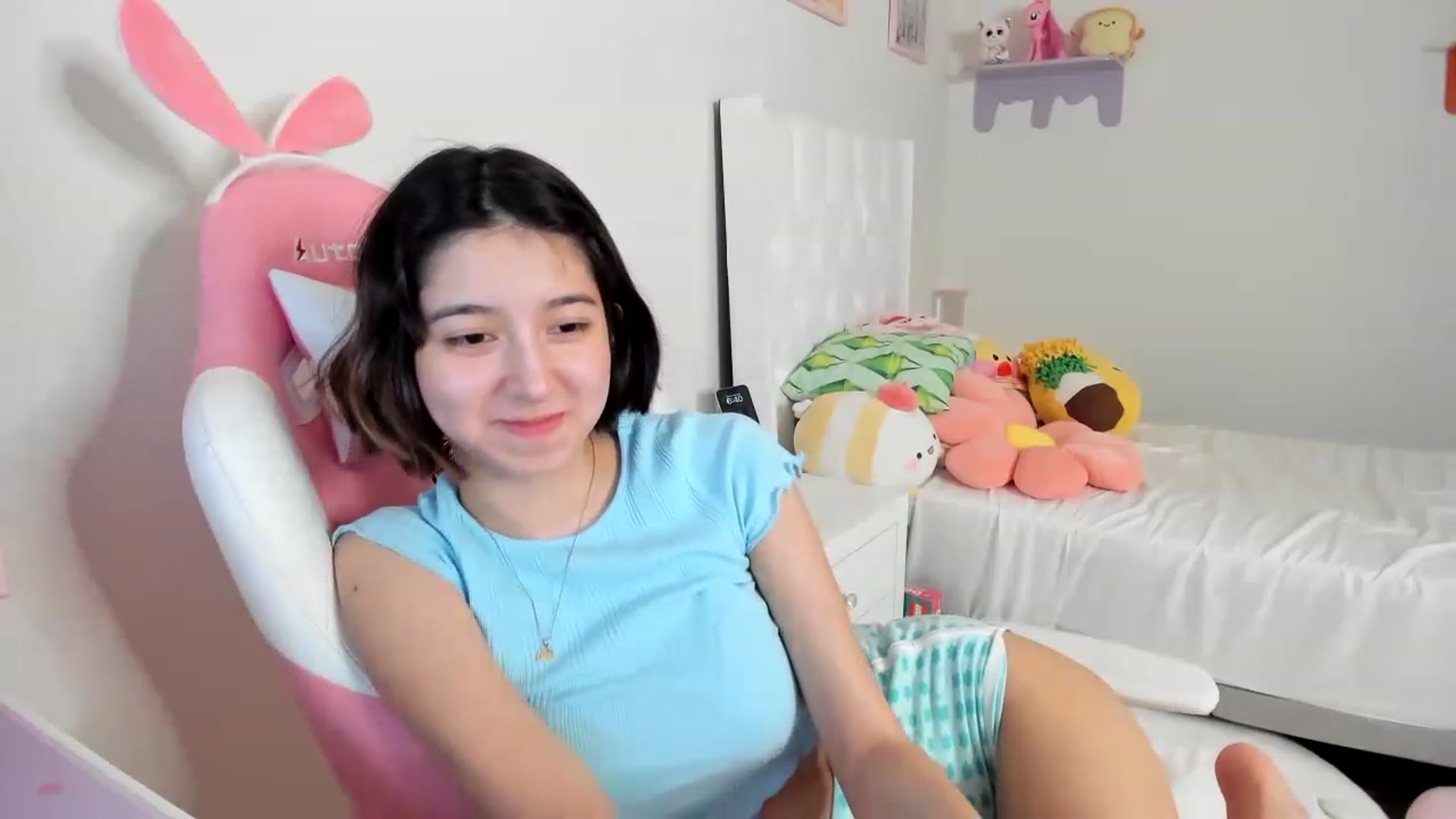 Gallery image thumbnail from Cherrycute666's myfreecams stream on, 04/26/2023, 03:18 image 3 of 20