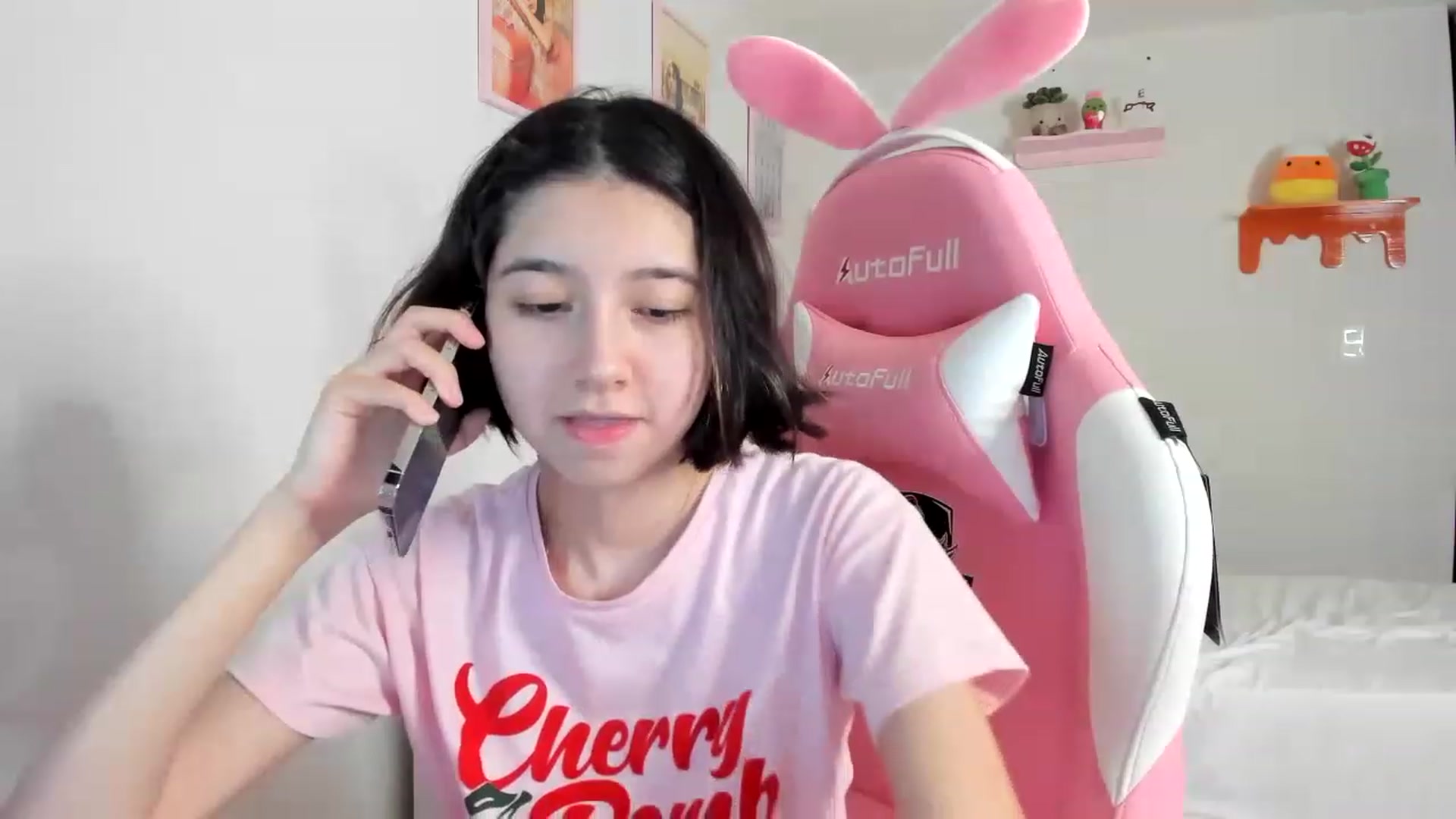 Gallery image thumbnail from Cherrycute666's myfreecams stream on, 04/26/2023, 04:44 image 5 of 20