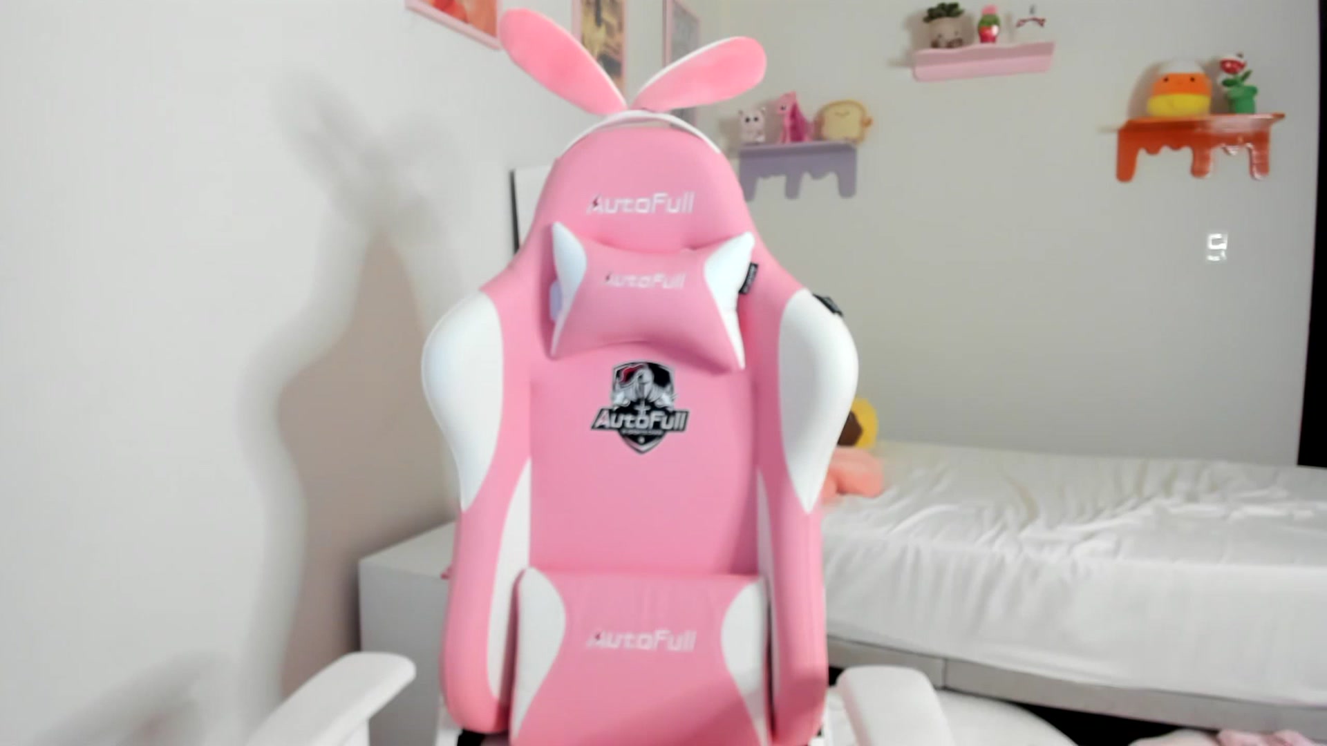 Gallery image thumbnail from Cherrycute666's myfreecams stream on, 04/26/2023, 04:44 image 13 of 20