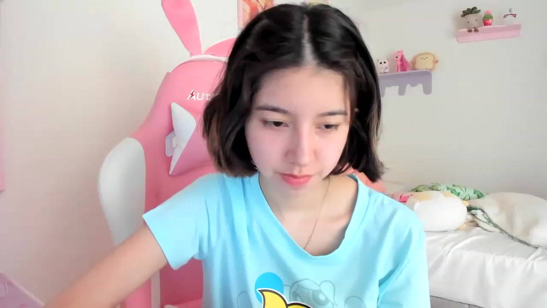 Gallery image thumbnail from Cherrycute666's myfreecams stream on, 04/27/2023, 17:49 image 9 of 20