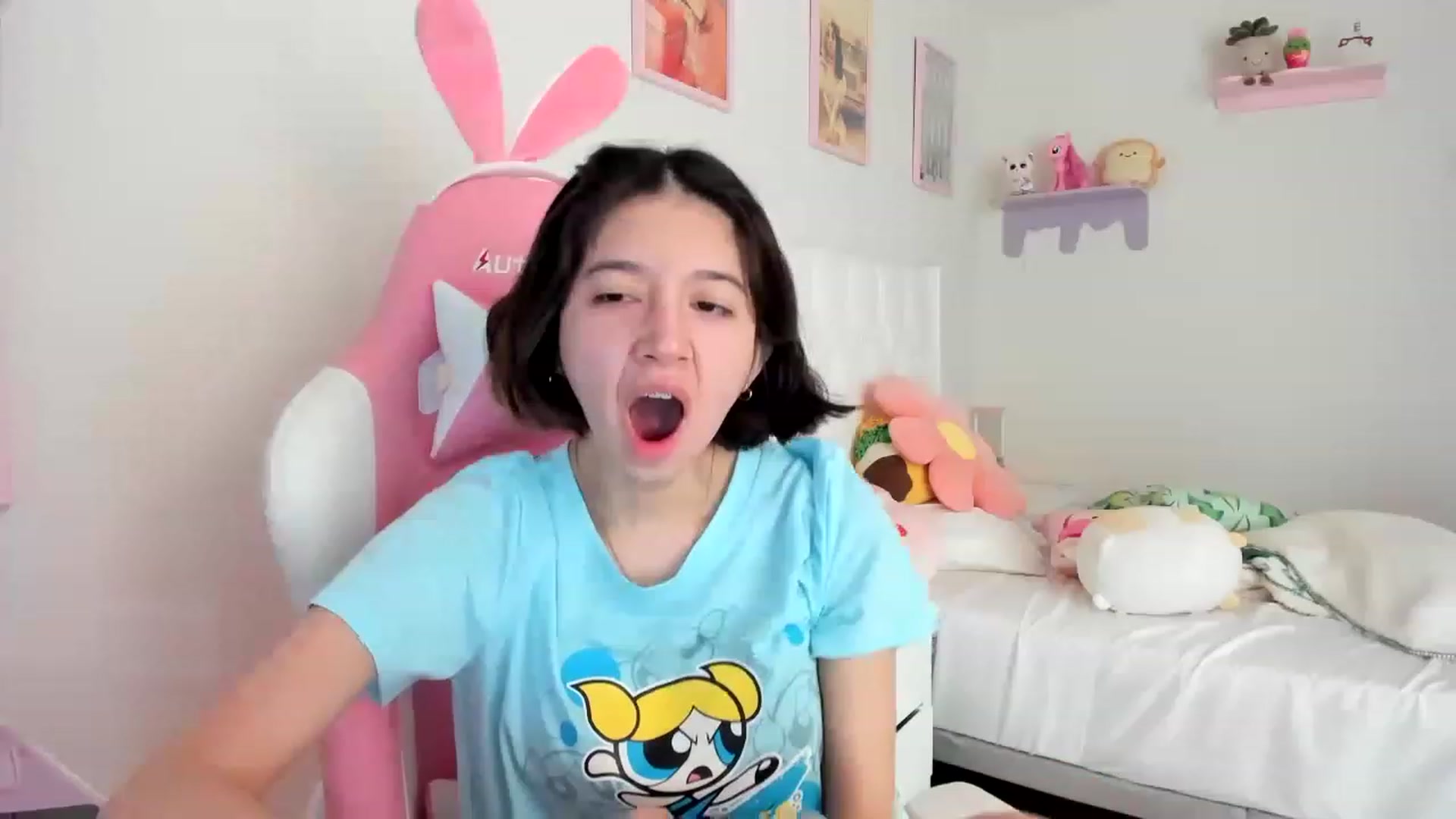 Gallery image thumbnail from Cherrycute666's myfreecams stream on, 04/27/2023, 17:49 image 3 of 20