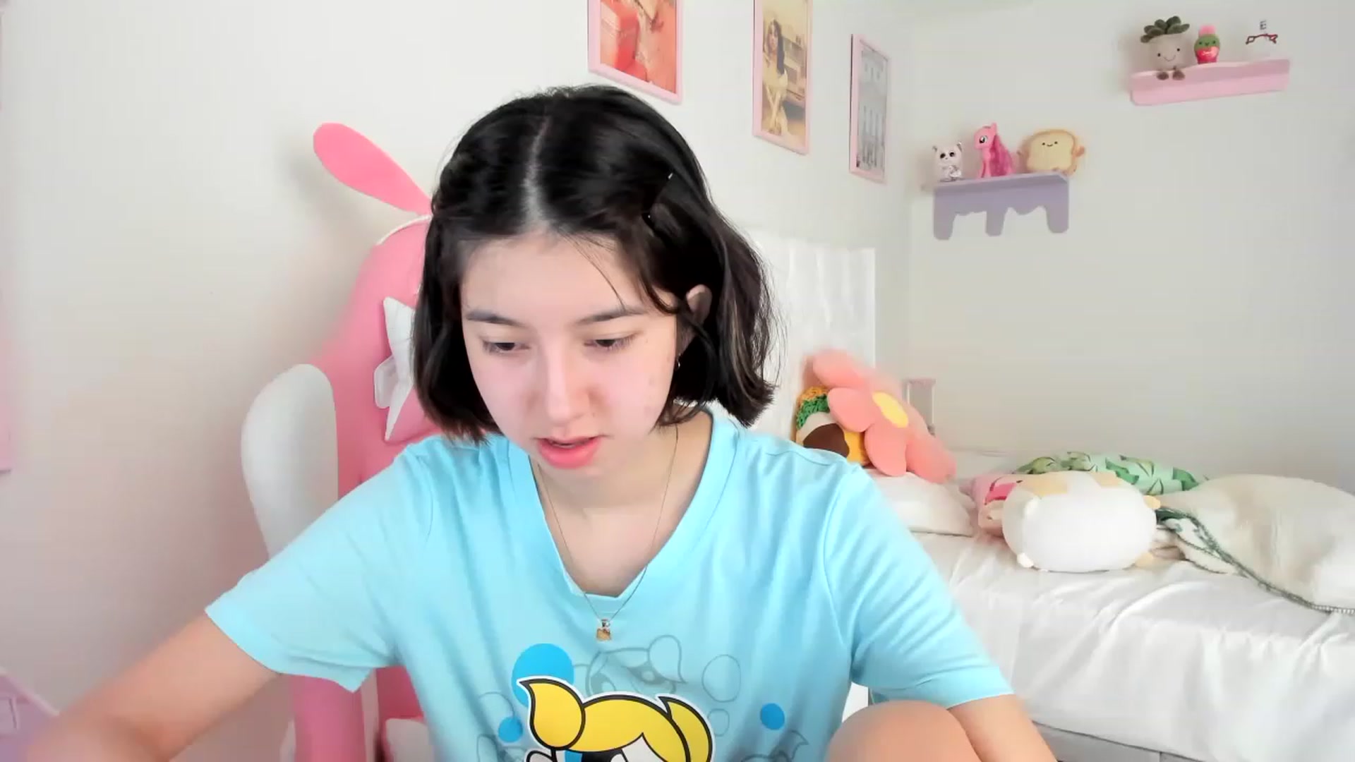 Gallery image thumbnail from Cherrycute666's myfreecams stream on, 04/27/2023, 17:49 image 19 of 20