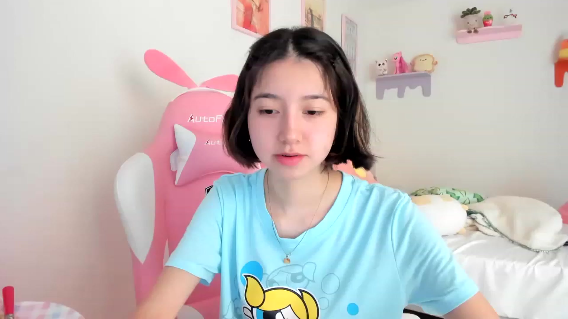 Gallery image thumbnail from Cherrycute666's myfreecams stream on, 04/27/2023, 18:03 image 6 of 20