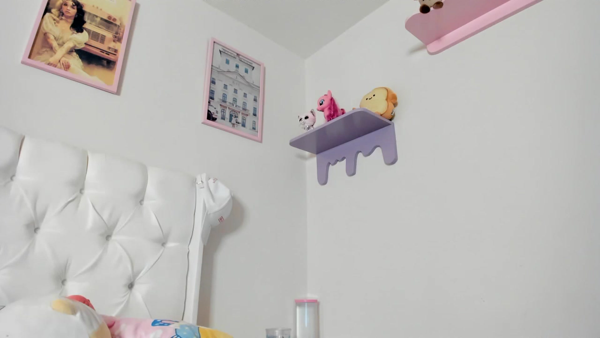 Gallery image thumbnail from Cherrycute666's myfreecams stream on, 04/28/2023, 03:45 image 17 of 20