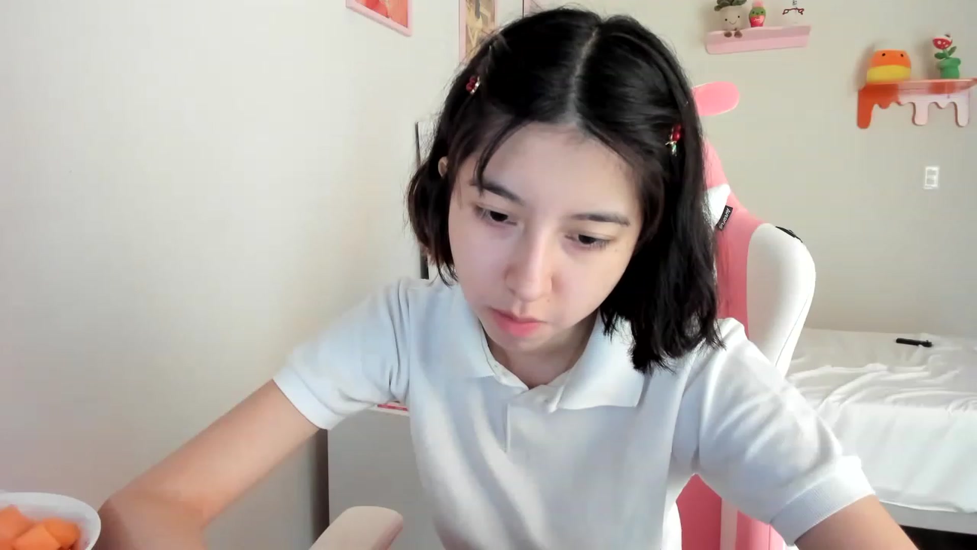 Gallery image thumbnail from Cherrycute666's myfreecams stream on, 04/28/2023, 18:58 image 1 of 20