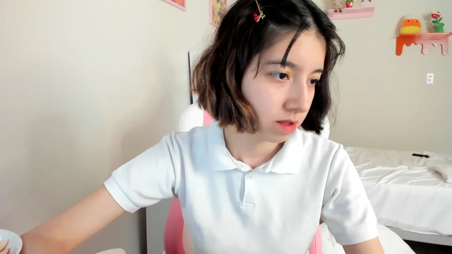 Gallery image thumbnail from Cherrycute666's myfreecams stream on, 04/28/2023, 18:58 image 9 of 20