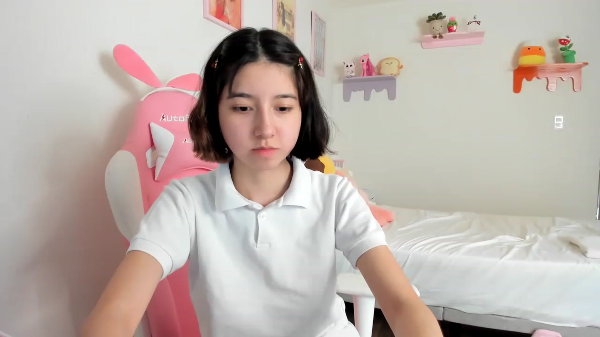 Gallery image thumbnail from Cherrycute666's myfreecams stream on, 04/28/2023, 21:48 image 10 of 20