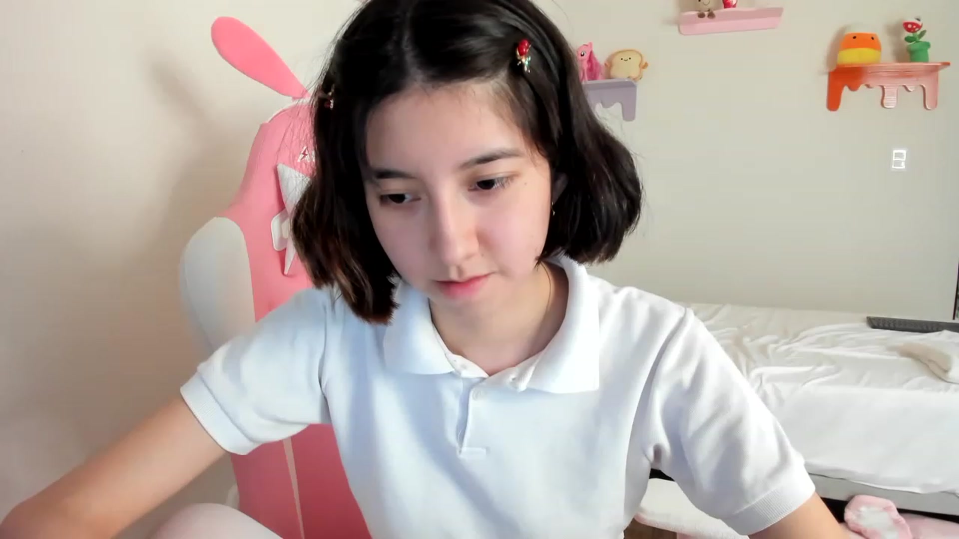 Gallery image thumbnail from Cherrycute666's myfreecams stream on, 04/28/2023, 21:48 image 11 of 20