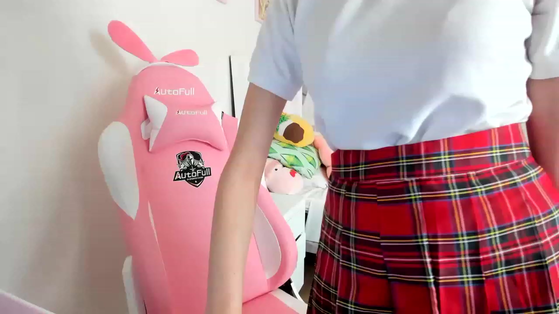 Gallery image thumbnail from Cherrycute666's myfreecams stream on, 04/28/2023, 21:48 image 8 of 20