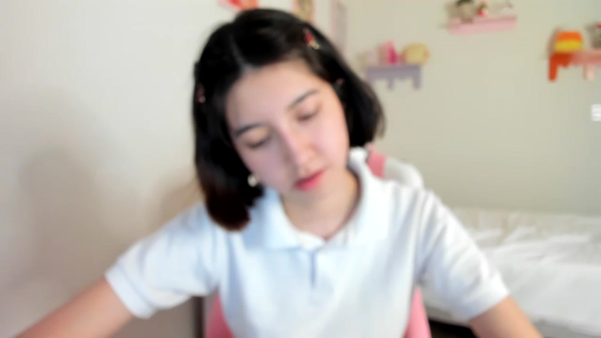Gallery image thumbnail from Cherrycute666's myfreecams stream on, 04/28/2023, 23:50 image 16 of 20