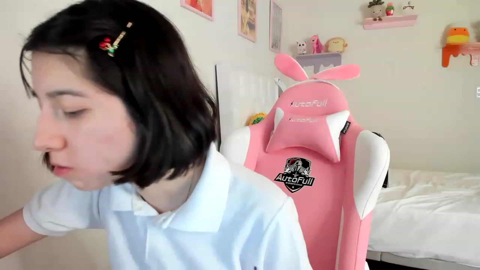 Gallery image thumbnail from Cherrycute666's myfreecams stream on, 04/28/2023, 23:50 image 15 of 20