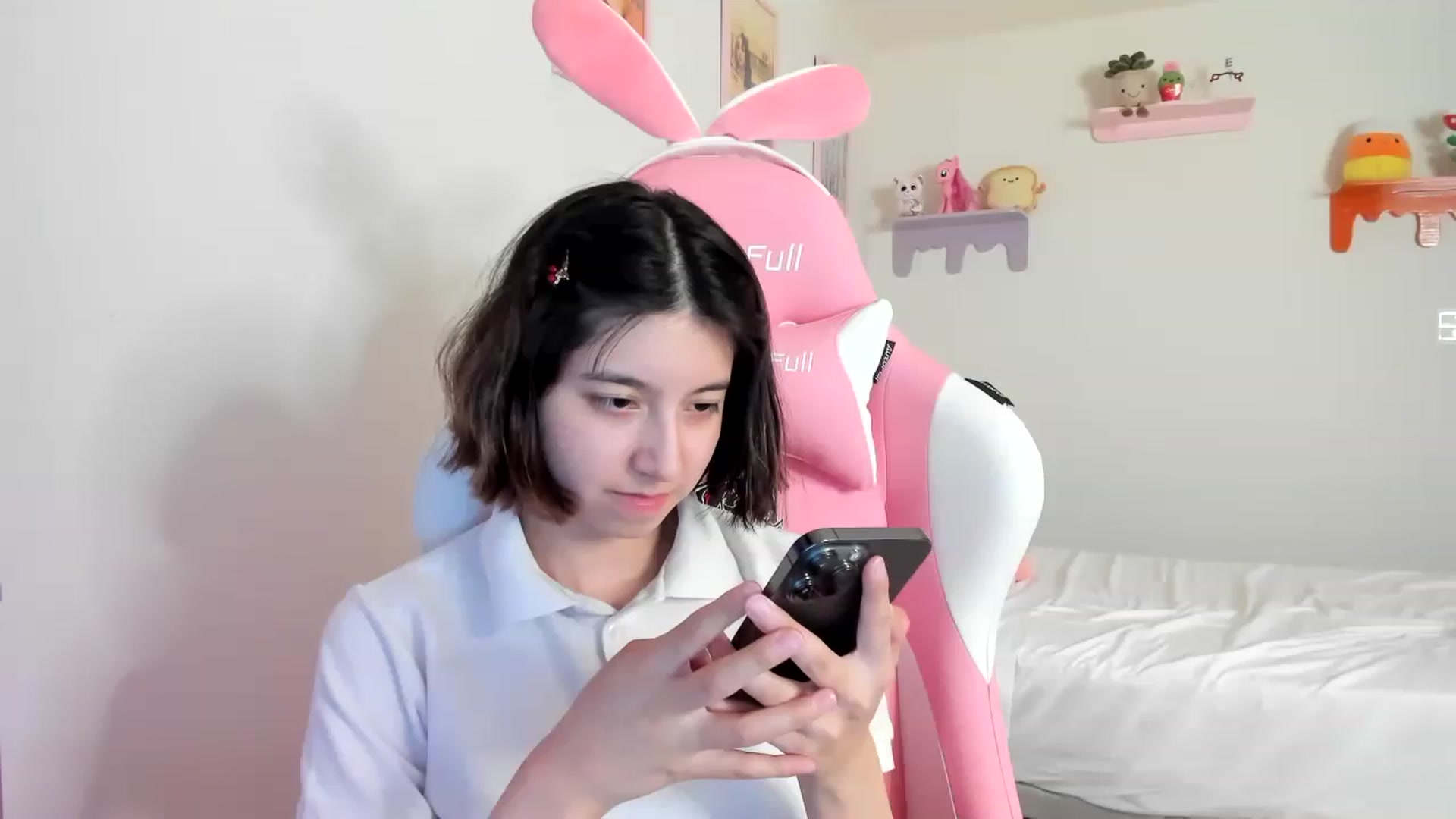 Gallery image thumbnail from Cherrycute666's myfreecams stream on, 04/29/2023, 02:14 image 4 of 20