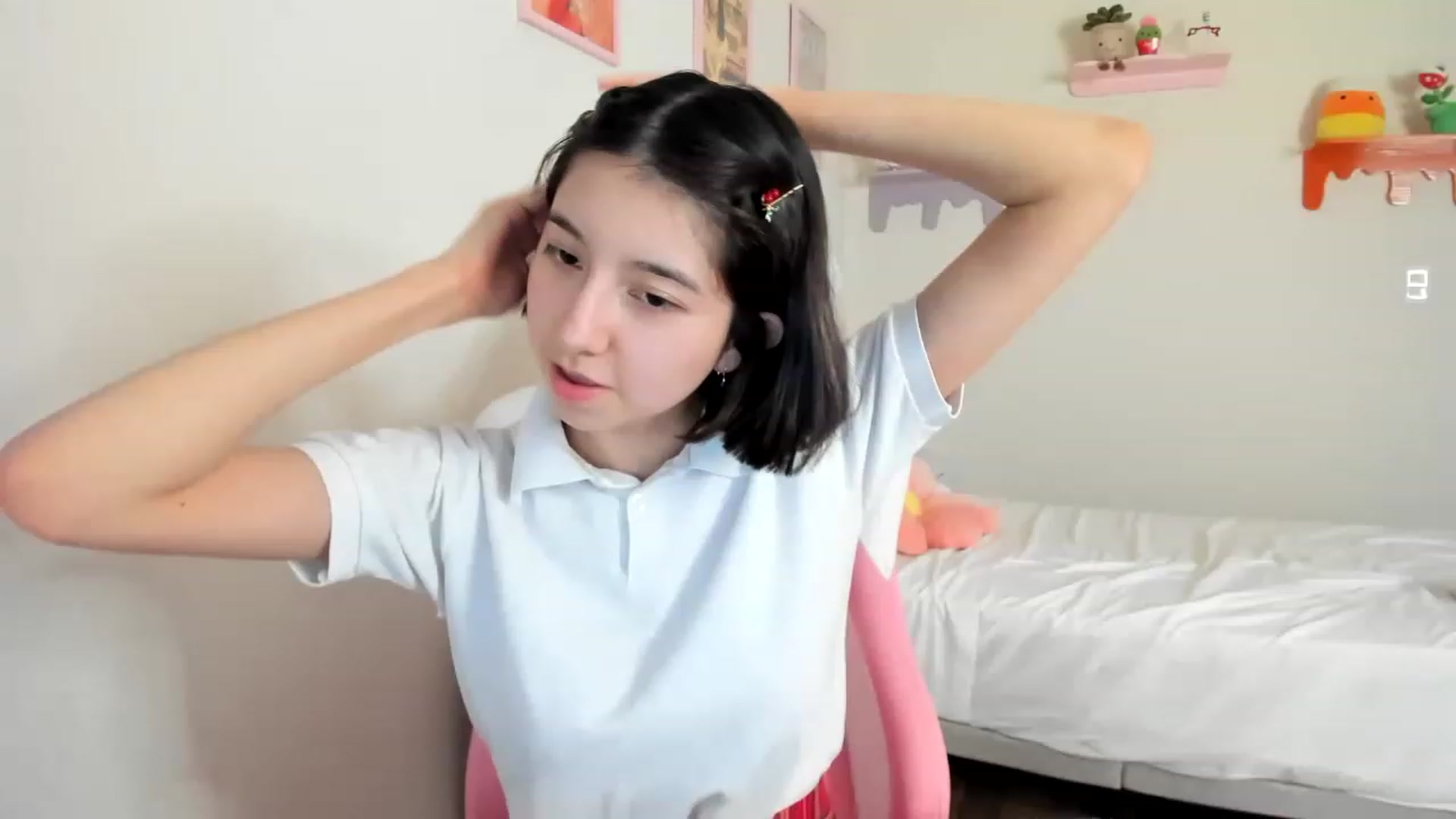 Gallery image thumbnail from Cherrycute666's myfreecams stream on, 04/29/2023, 02:14 image 1 of 20