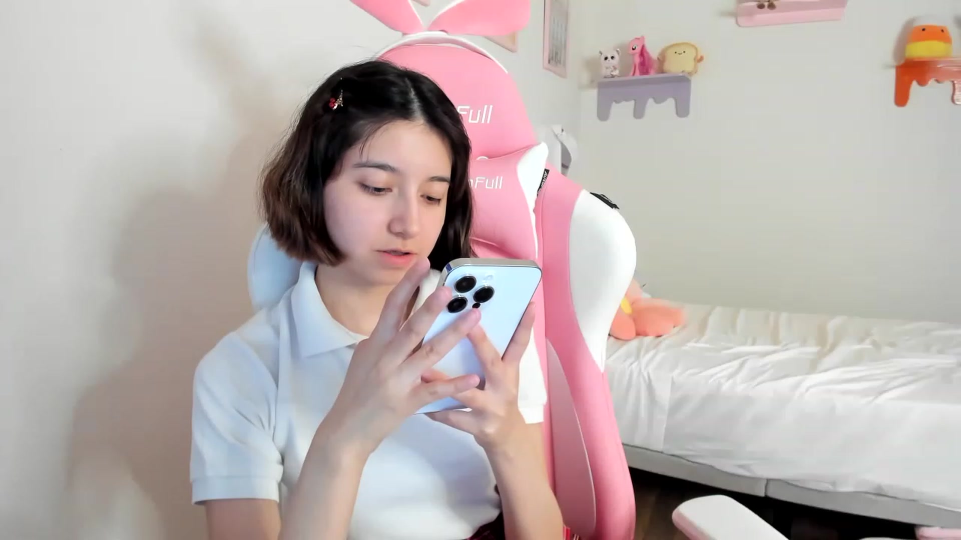 Gallery image thumbnail from Cherrycute666's myfreecams stream on, 04/29/2023, 04:02 image 3 of 20