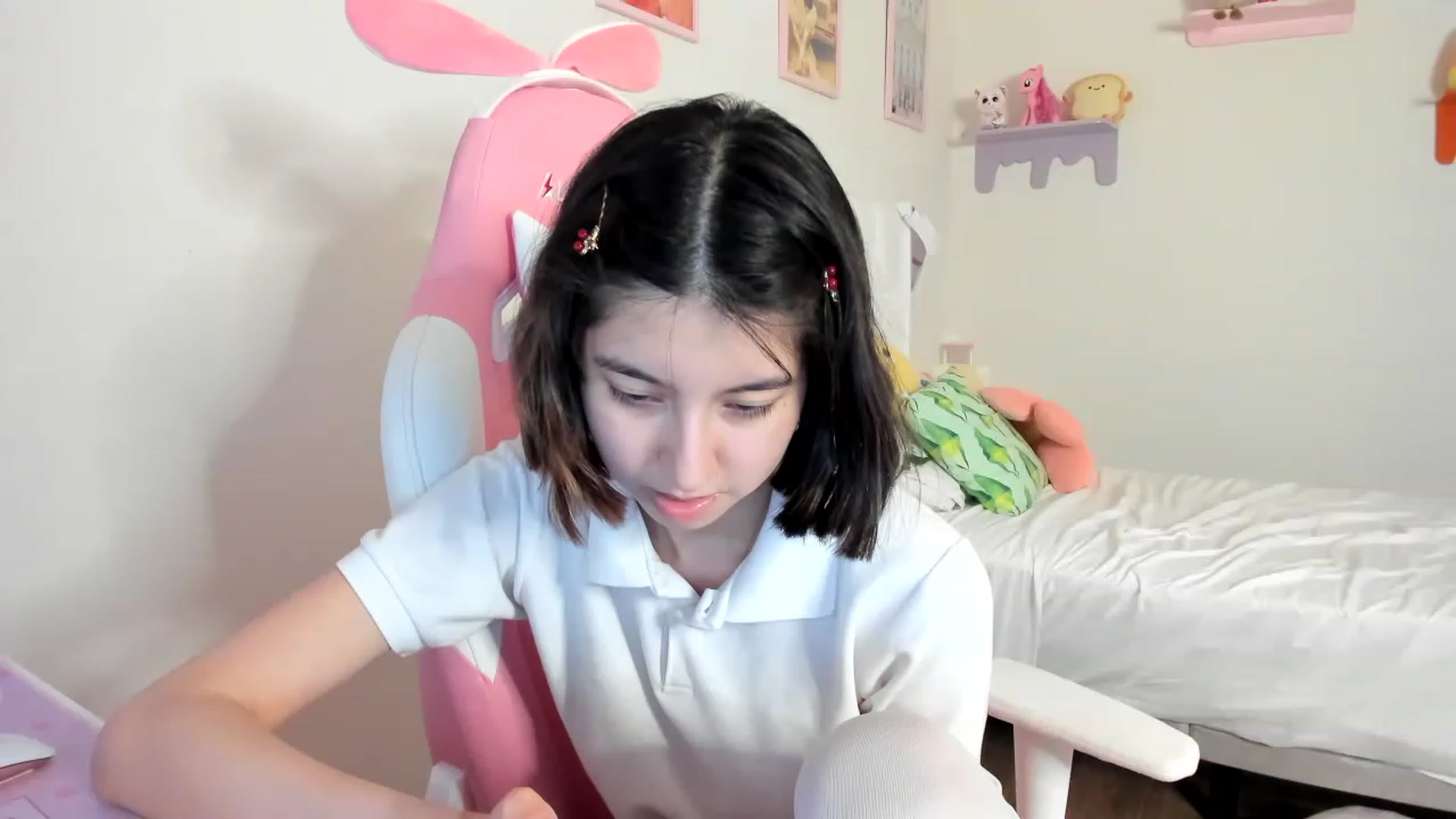 Gallery image thumbnail from Cherrycute666's myfreecams stream on, 04/29/2023, 07:14 image 5 of 20