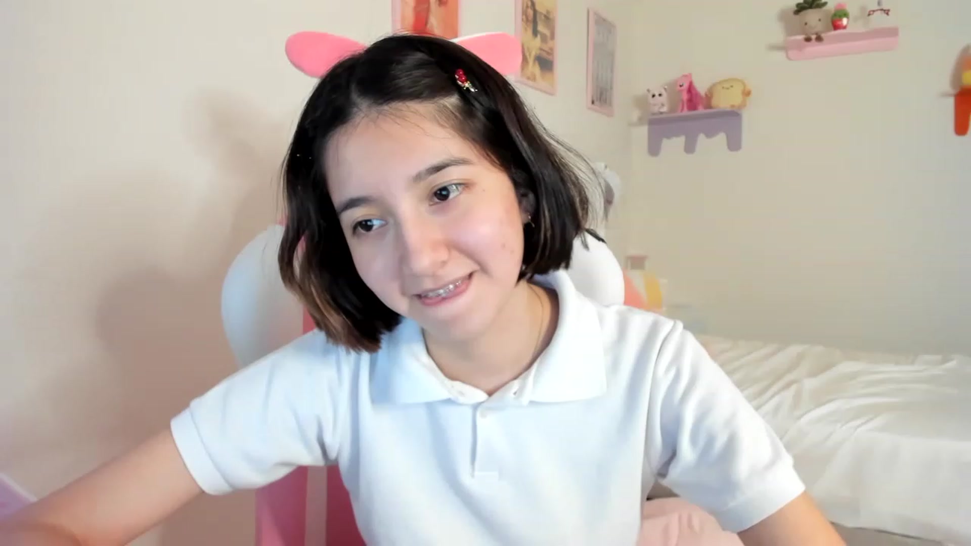 Gallery image thumbnail from Cherrycute666's myfreecams stream on, 04/29/2023, 08:13 image 5 of 20