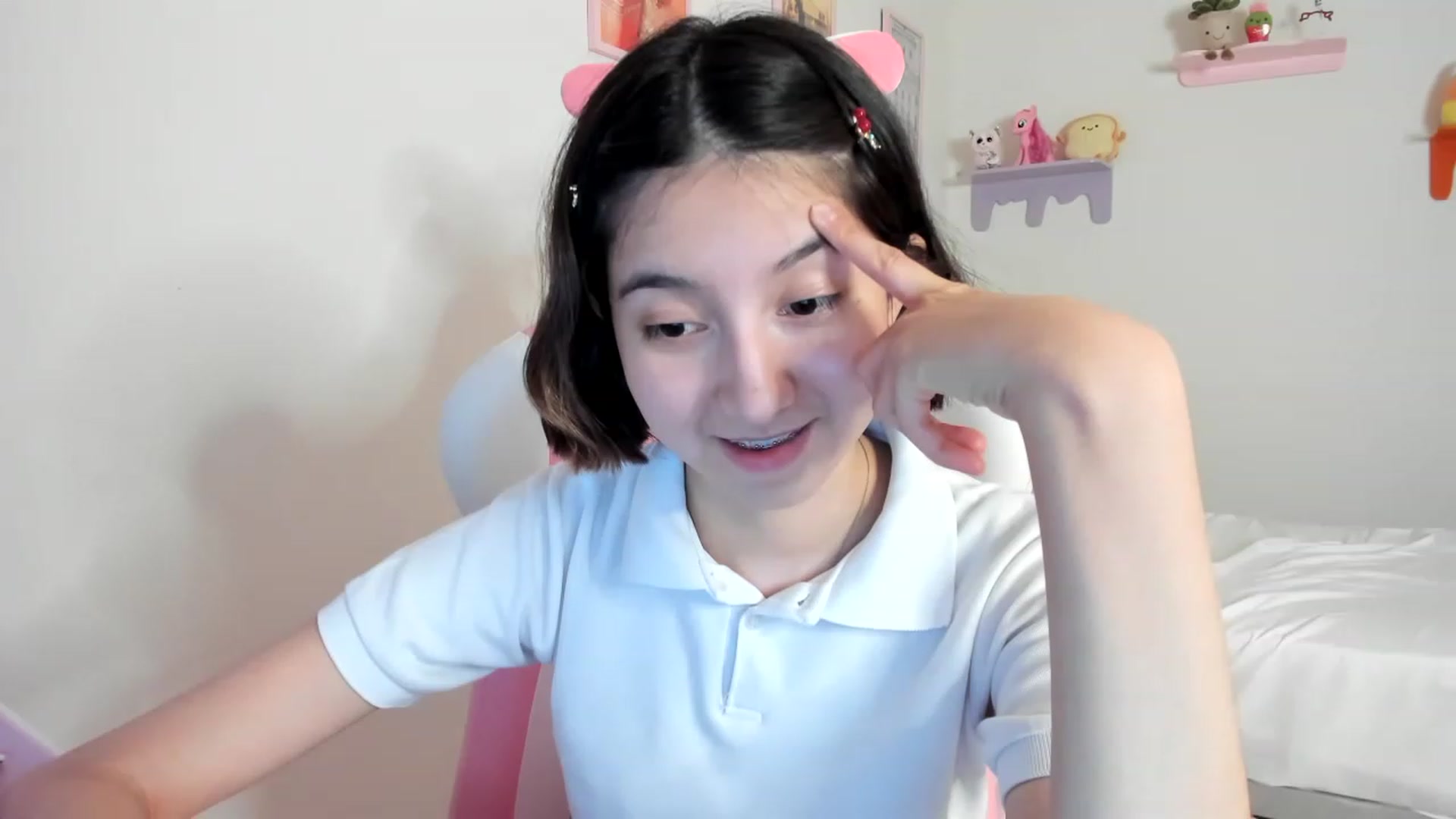 Gallery image thumbnail from Cherrycute666's myfreecams stream on, 04/29/2023, 08:13 image 6 of 20