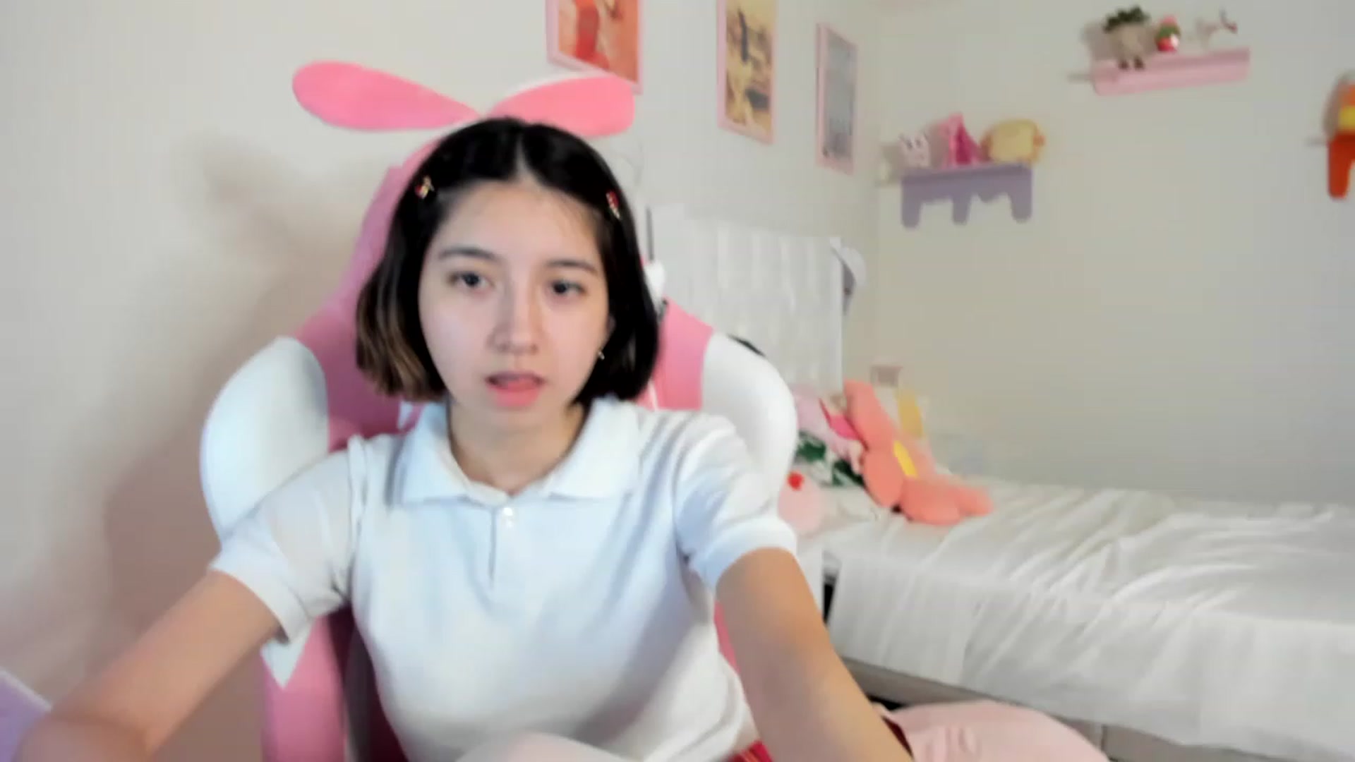 Gallery image thumbnail from Cherrycute666's myfreecams stream on, 04/29/2023, 08:13 image 13 of 20