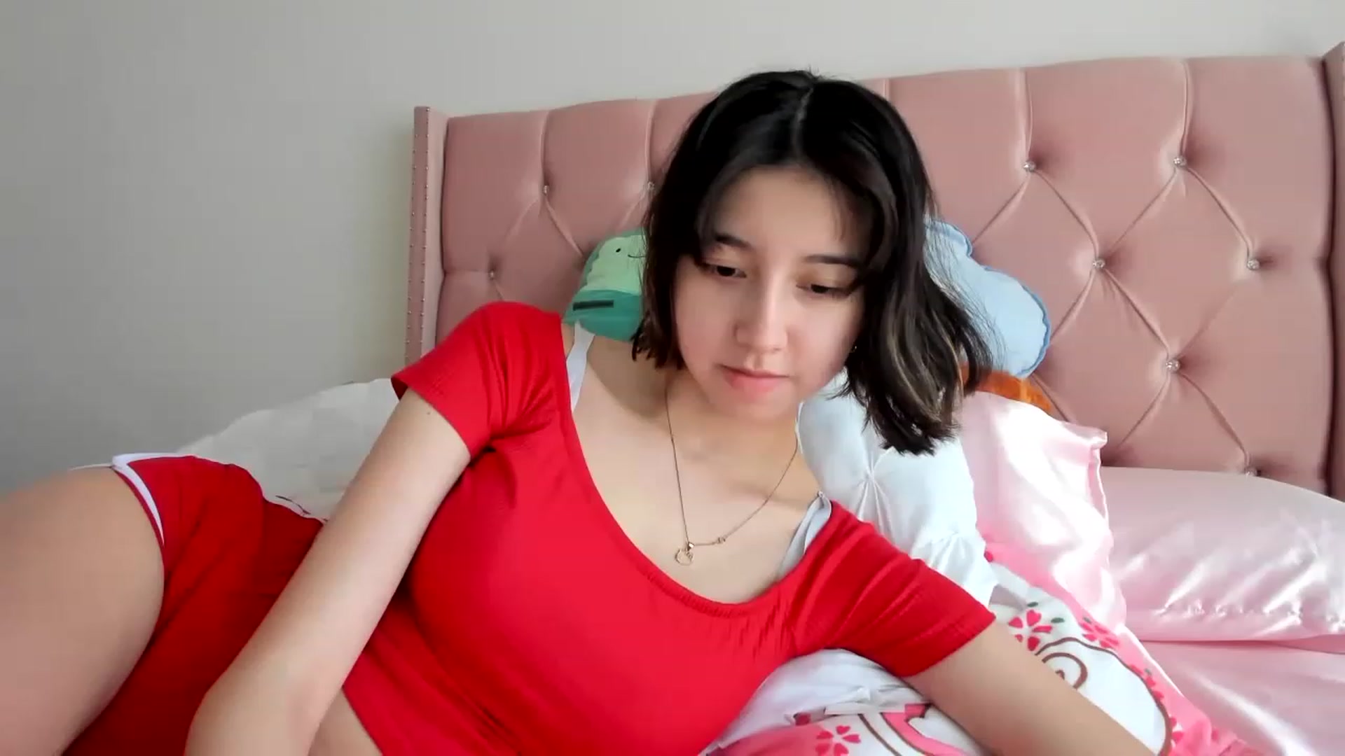 Gallery image thumbnail from Cherrycute666's myfreecams stream on, 04/29/2023, 13:37 image 13 of 20
