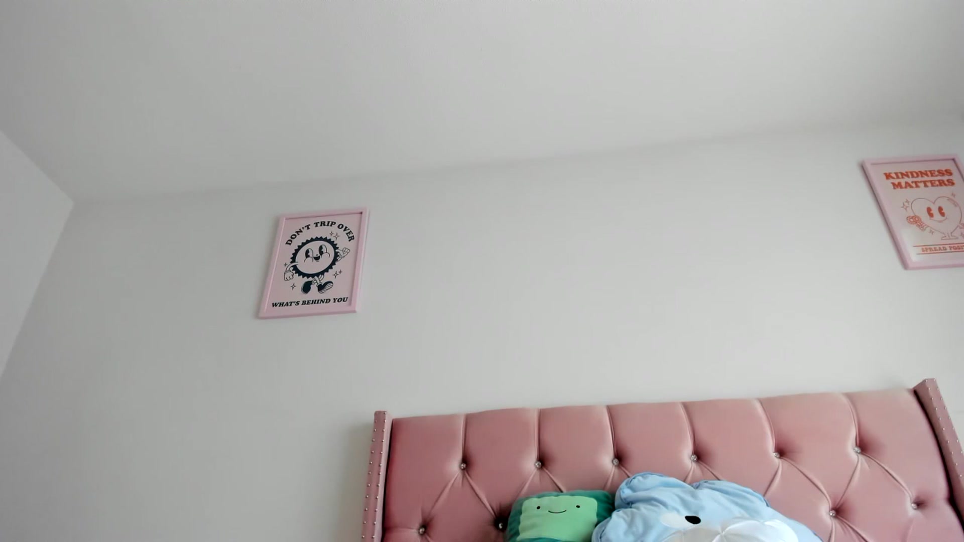Gallery image thumbnail from Cherrycute666's myfreecams stream on, 04/29/2023, 13:37 image 1 of 20