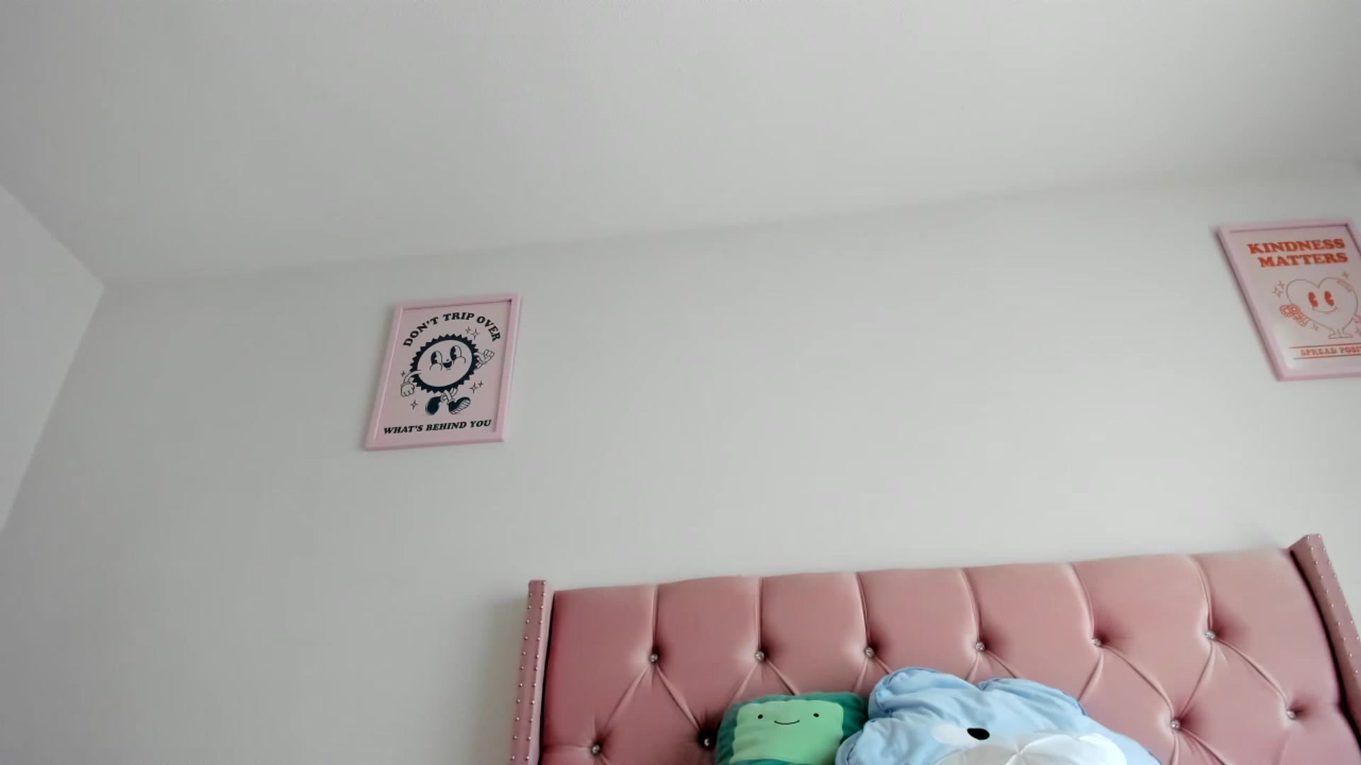 Gallery image thumbnail from Cherrycute666's myfreecams stream on, 04/29/2023, 13:37 image 2 of 20