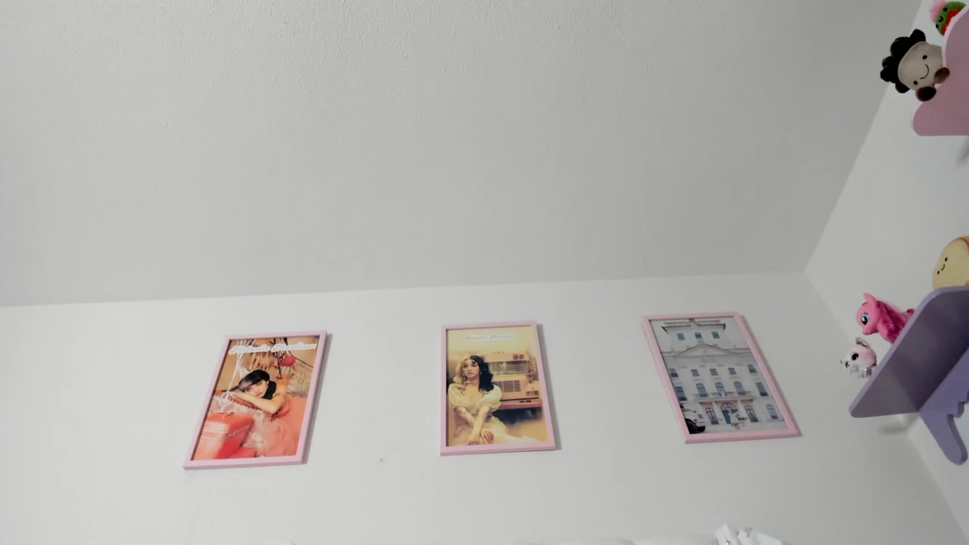 Gallery image thumbnail from Cherrycute666's myfreecams stream on, 04/30/2023, 03:50 image 18 of 20