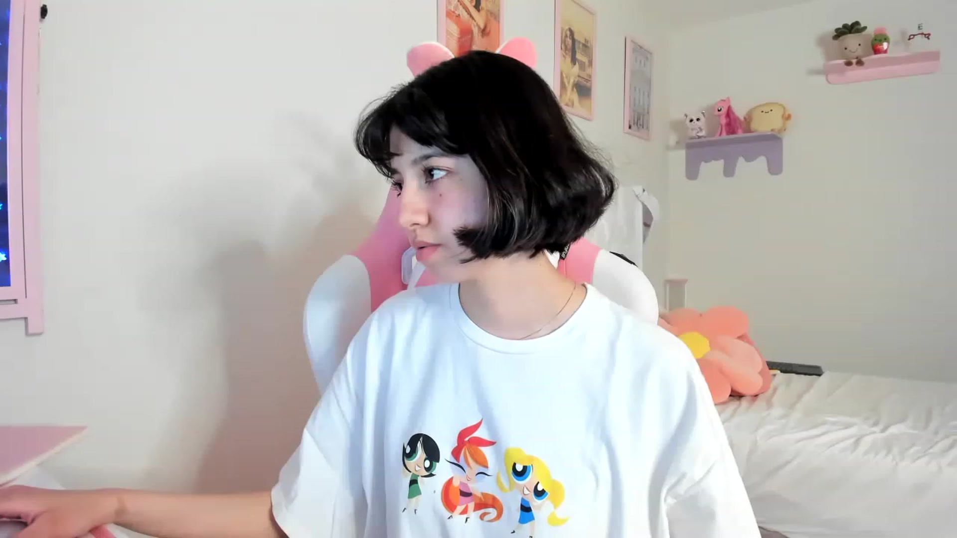 Gallery image thumbnail from Cherrycute666's myfreecams stream on, 04/30/2023, 11:12 image 20 of 20