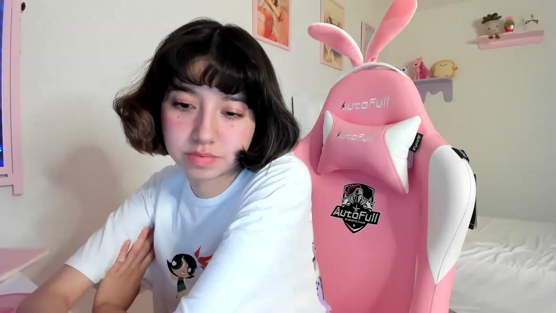 Gallery image thumbnail from Cherrycute666's myfreecams stream on, 04/30/2023, 11:12 image 18 of 20