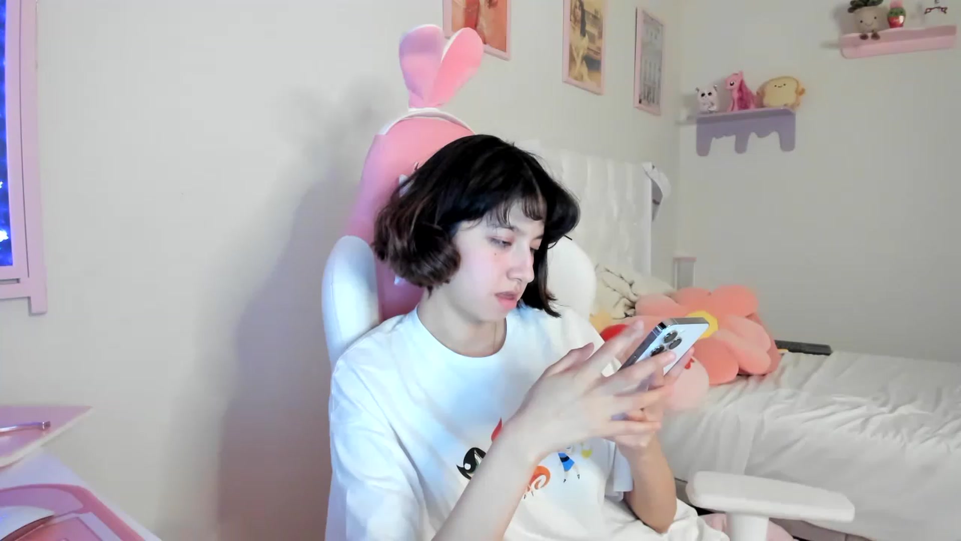 Gallery image thumbnail from Cherrycute666's myfreecams stream on, 04/30/2023, 11:49 image 9 of 20