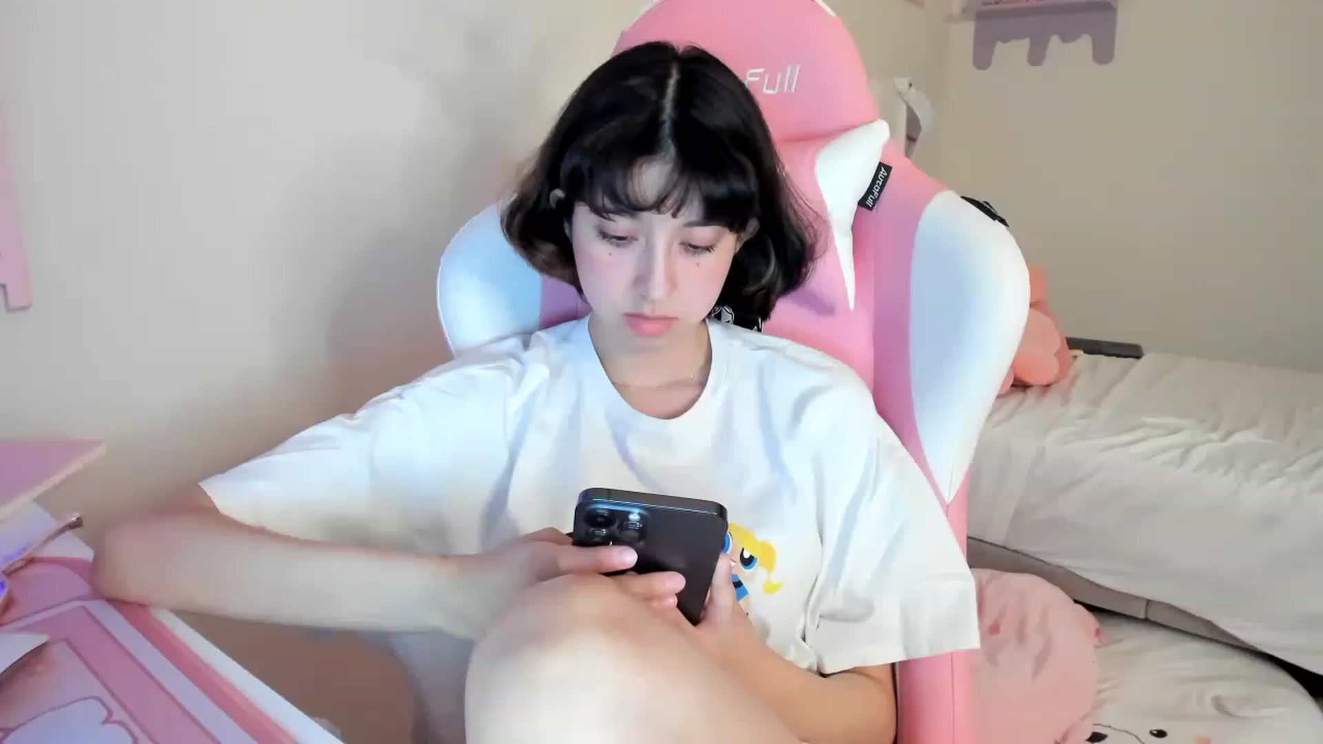 Gallery image thumbnail from Cherrycute666's myfreecams stream on, 04/30/2023, 11:49 image 3 of 20