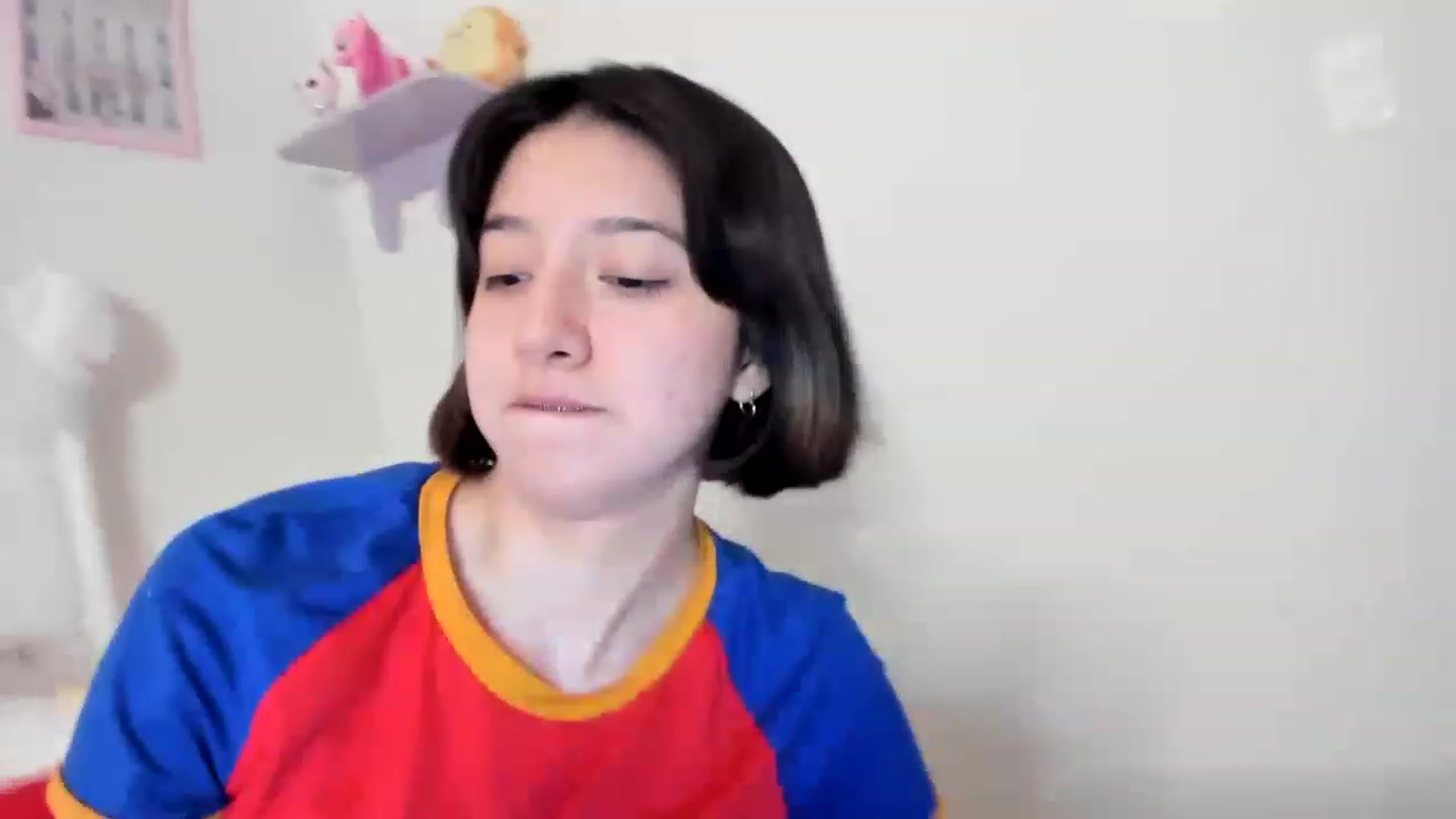 Gallery image thumbnail from Cherrycute666's myfreecams stream on, 05/01/2023, 14:09 image 6 of 20