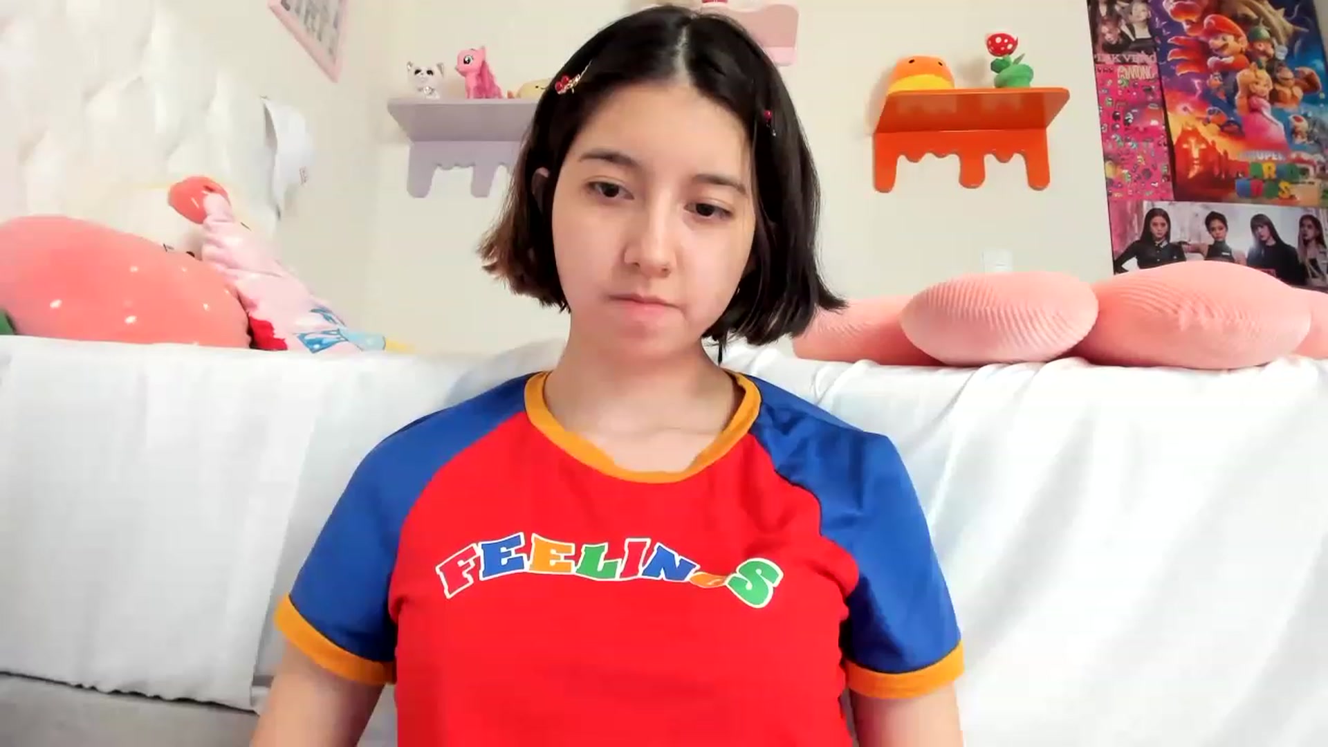 Gallery image thumbnail from Cherrycute666's myfreecams stream on, 05/01/2023, 18:05 image 16 of 20