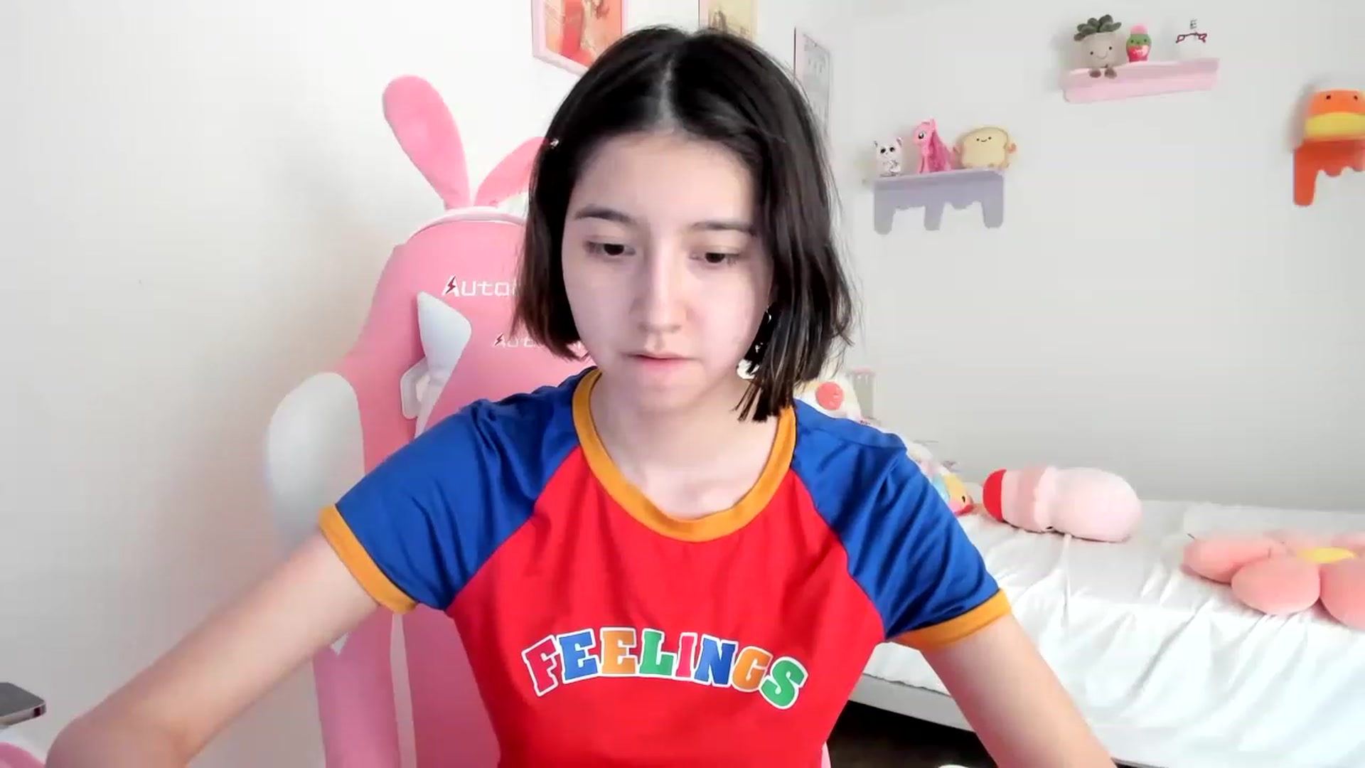Gallery image thumbnail from Cherrycute666's myfreecams stream on, 05/01/2023, 19:19 image 20 of 20