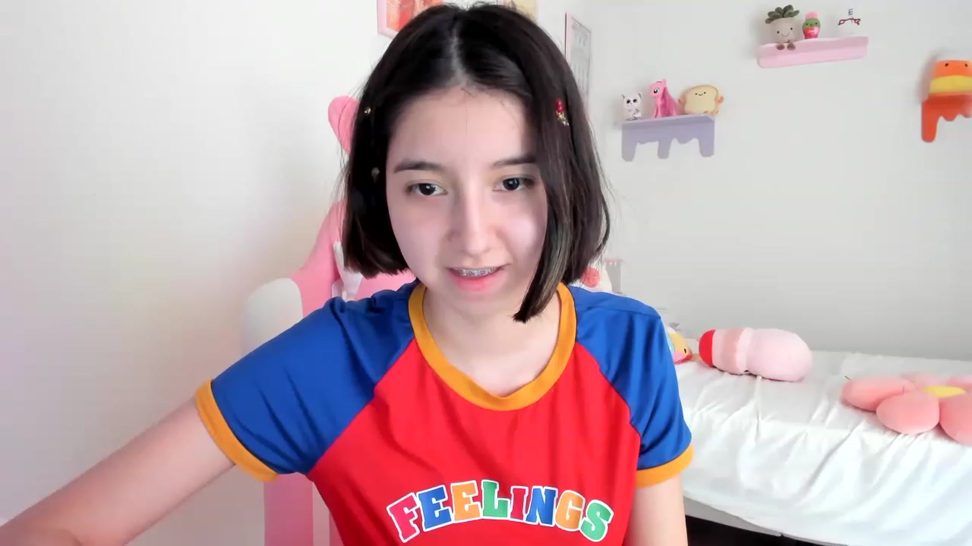 Gallery image thumbnail from Cherrycute666's myfreecams stream on, 05/01/2023, 19:58 image 20 of 20