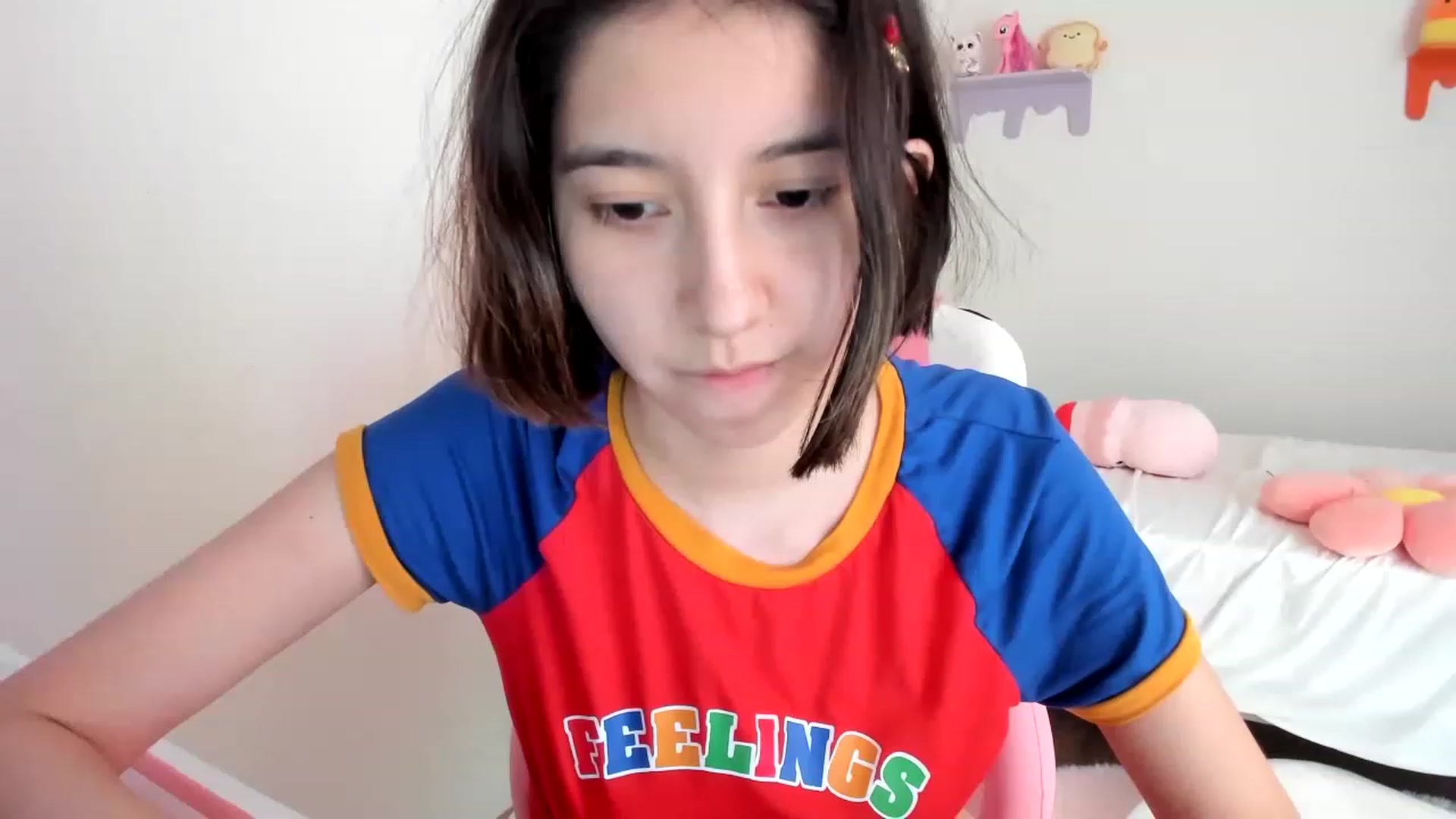 Gallery image thumbnail from Cherrycute666's myfreecams stream on, 05/01/2023, 20:48 image 13 of 20