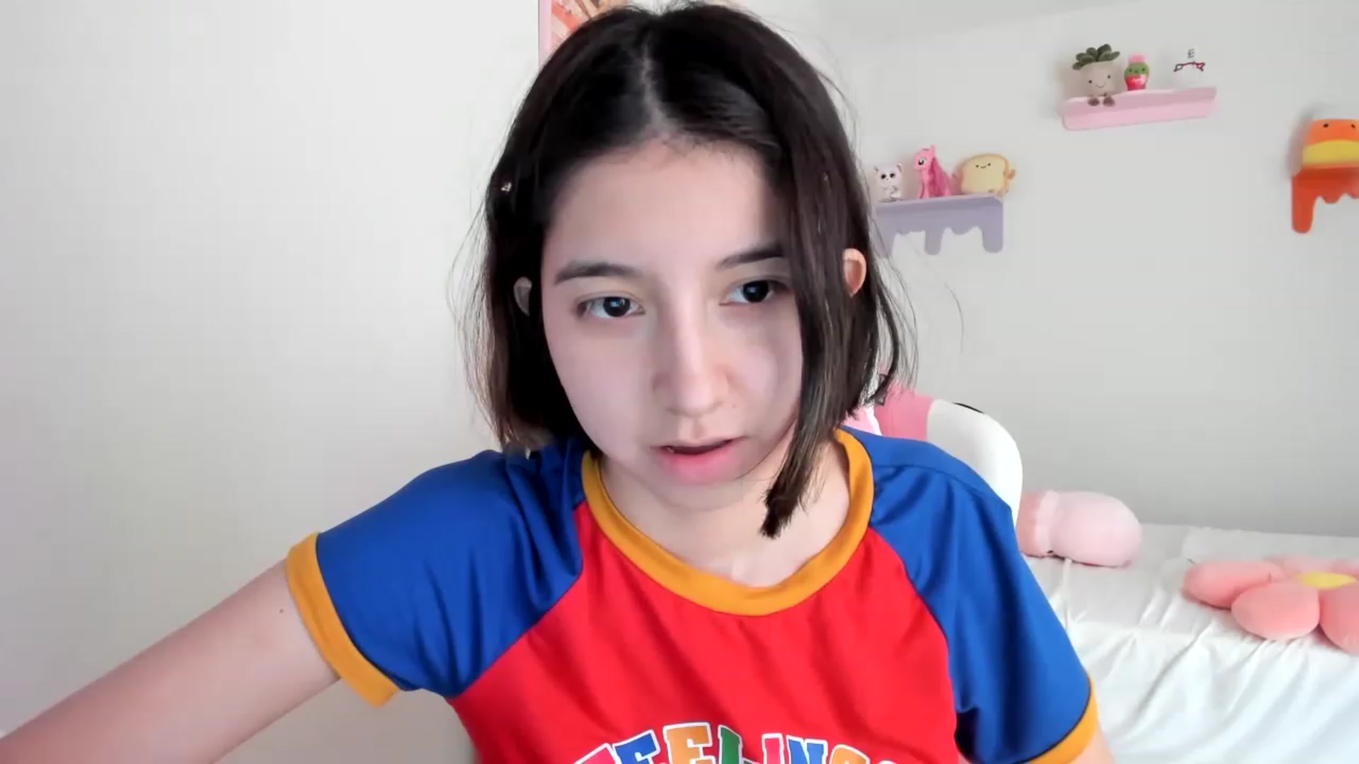 Gallery image thumbnail from Cherrycute666's myfreecams stream on, 05/01/2023, 20:48 image 4 of 20