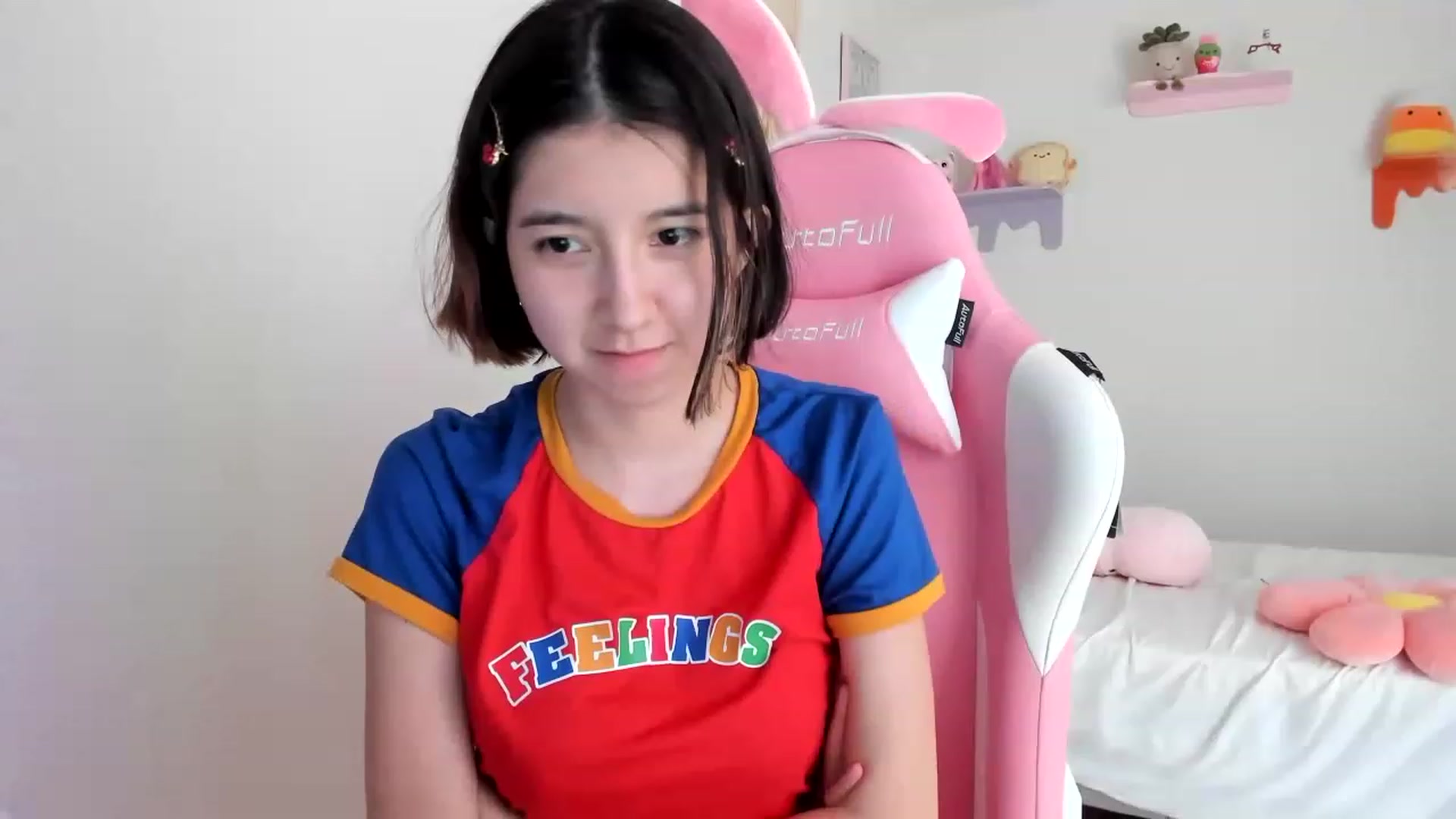 Gallery image thumbnail from Cherrycute666's myfreecams stream on, 05/01/2023, 22:40 image 9 of 20
