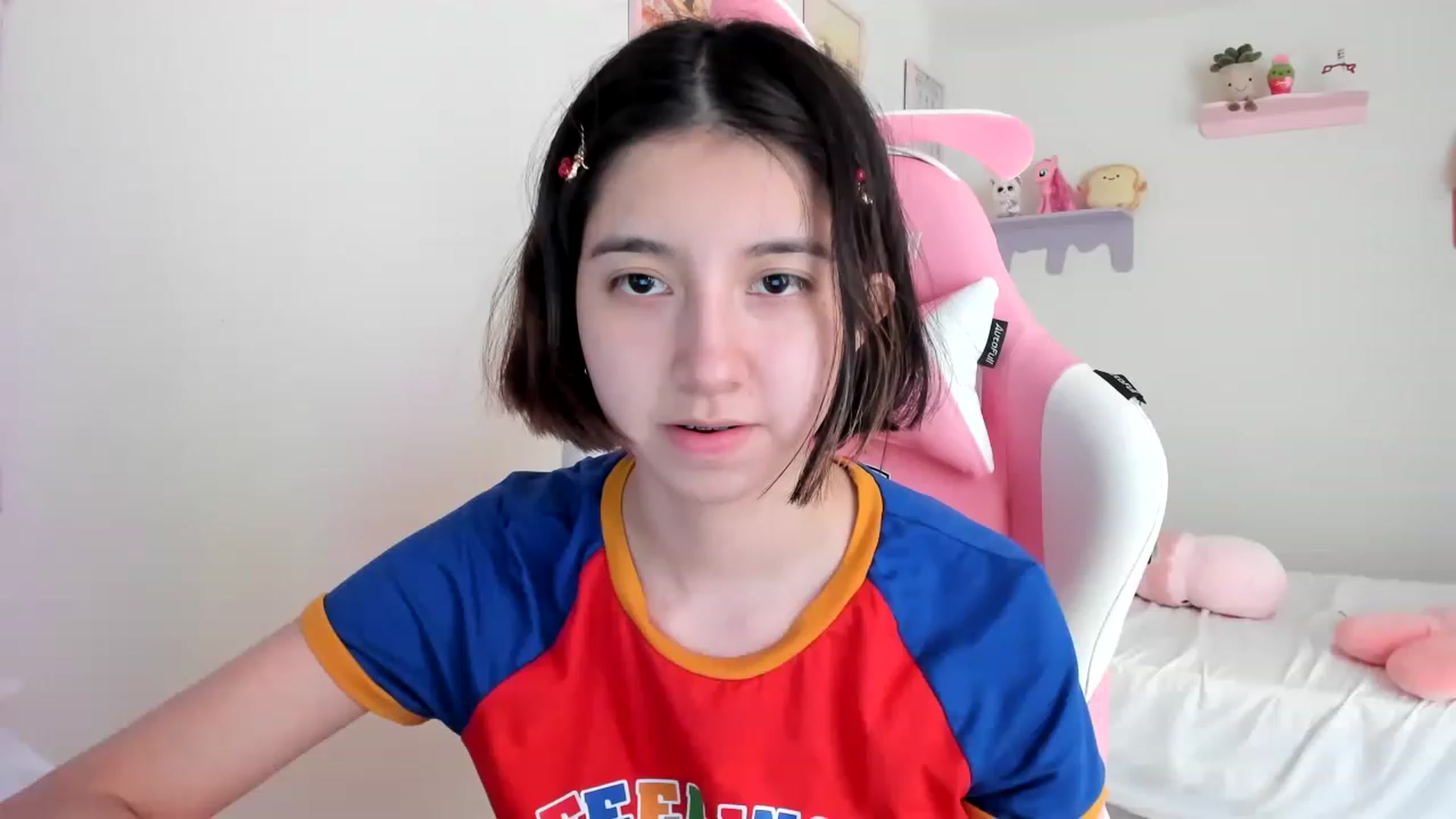 Gallery image thumbnail from Cherrycute666's myfreecams stream on, 05/01/2023, 22:40 image 1 of 20