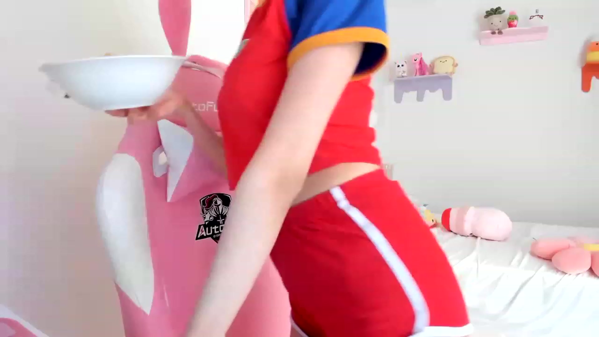 Gallery image thumbnail from Cherrycute666's myfreecams stream on, 05/01/2023, 22:40 image 19 of 20
