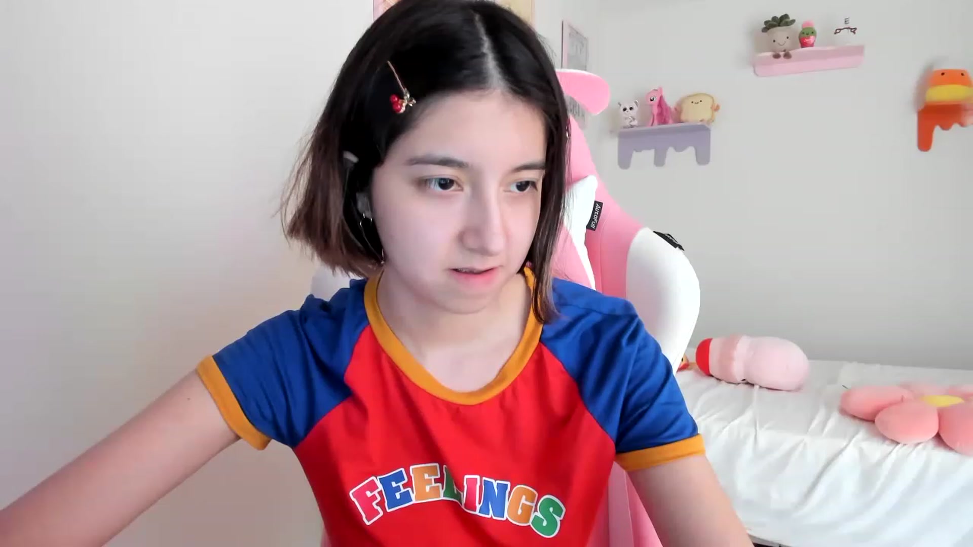 Gallery image thumbnail from Cherrycute666's myfreecams stream on, 05/01/2023, 22:40 image 11 of 20