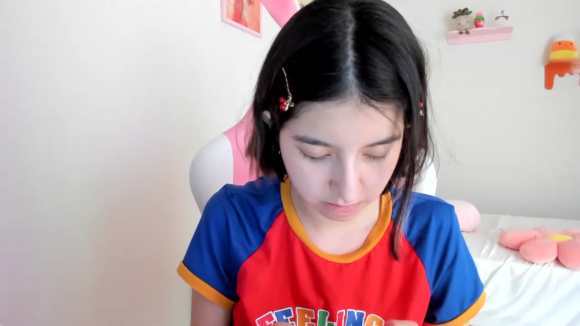 Gallery image thumbnail from Cherrycute666's myfreecams stream on, 05/01/2023, 22:40 image 5 of 20