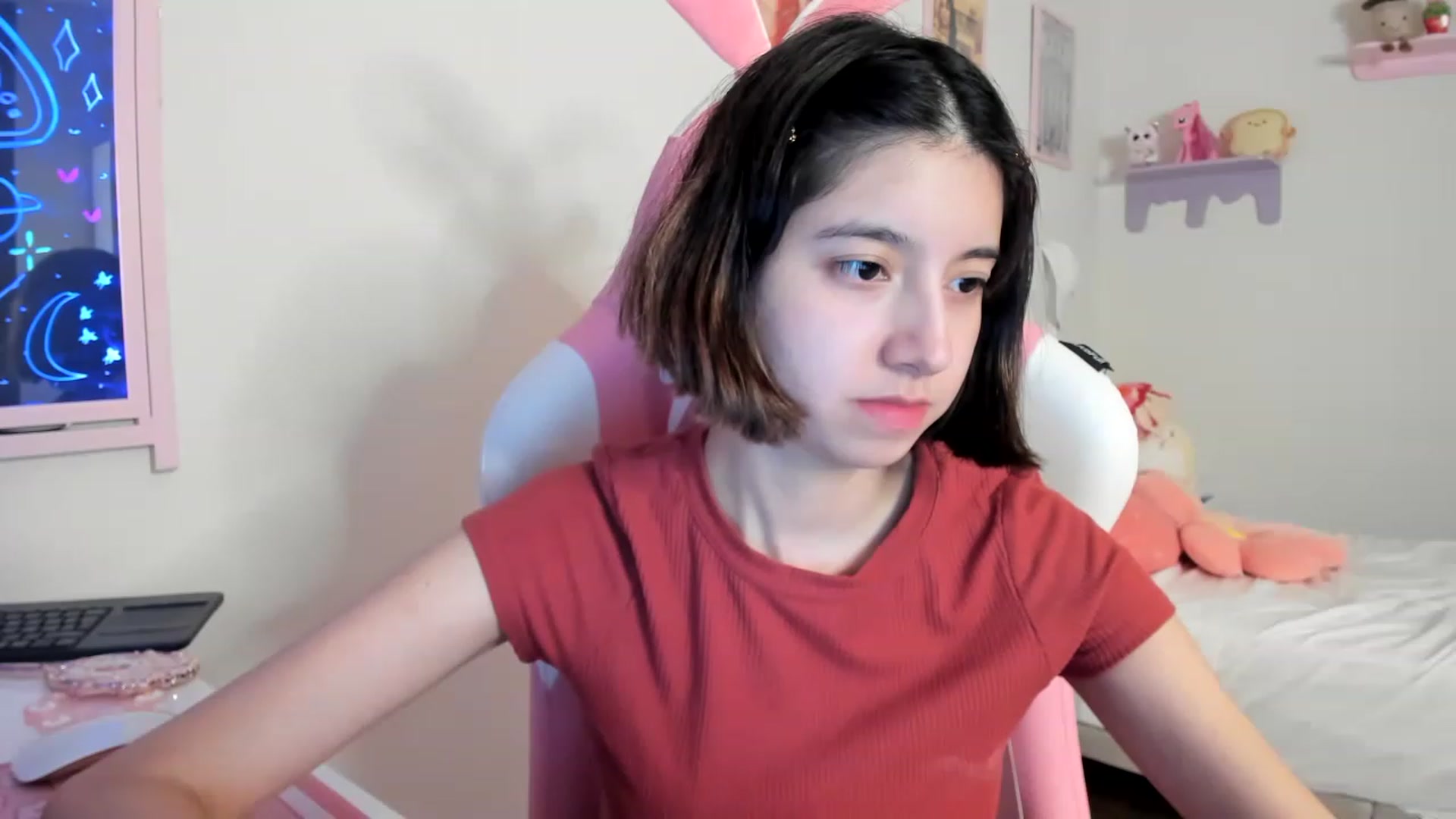 Gallery image thumbnail from Cherrycute666's myfreecams stream on, 05/02/2023, 07:03 image 18 of 20