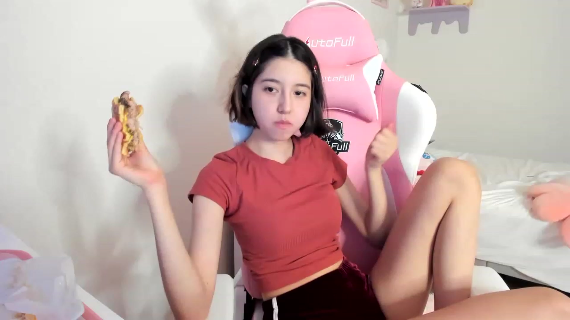 Gallery image thumbnail from Cherrycute666's myfreecams stream on, 05/02/2023, 07:03 image 1 of 20