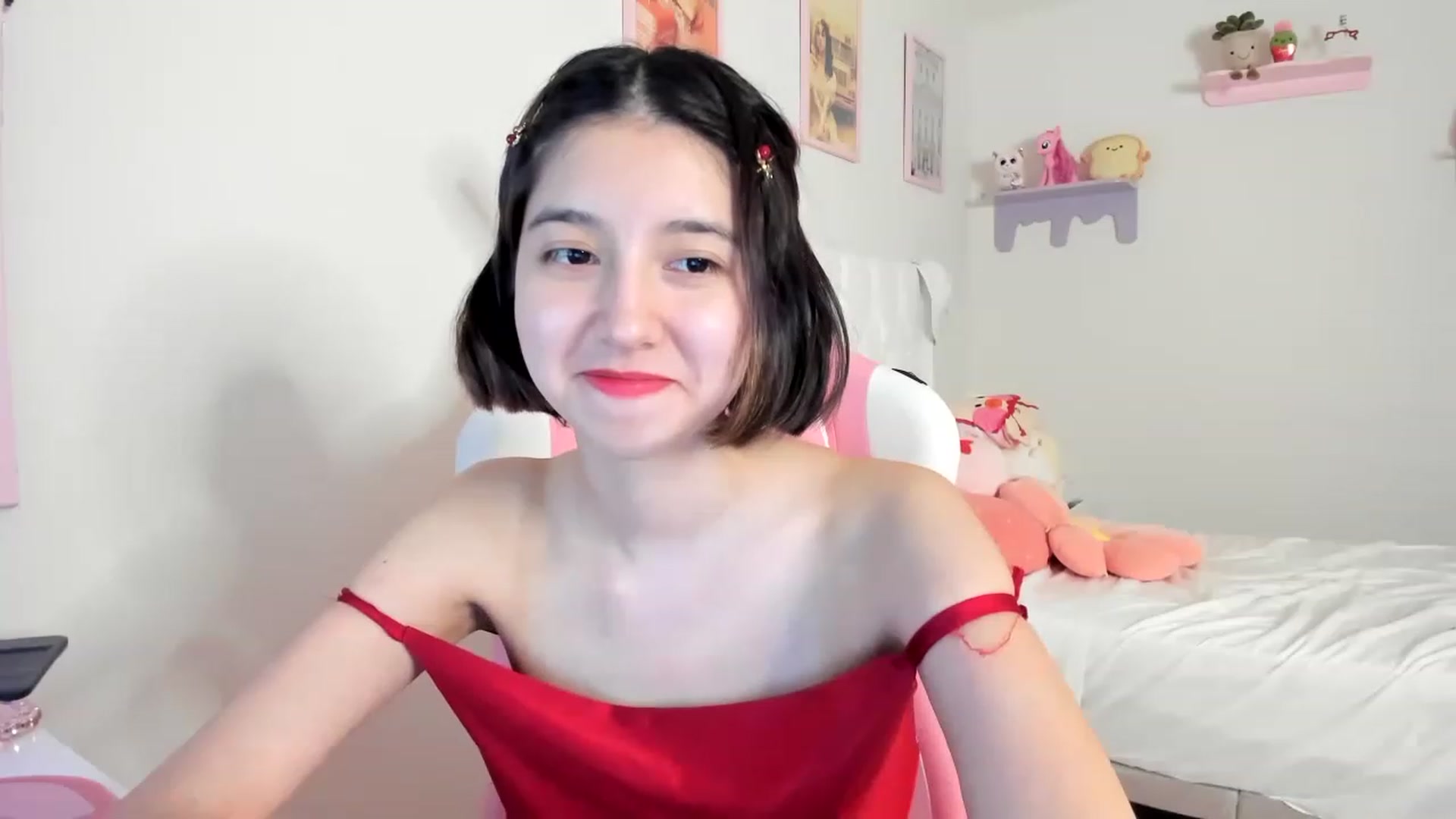 Gallery image thumbnail from Cherrycute666's myfreecams stream on, 05/02/2023, 07:03 image 13 of 20